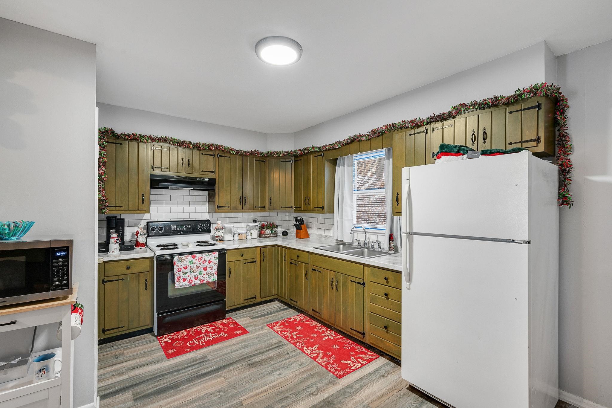 41 Branch Street Property Photo 9