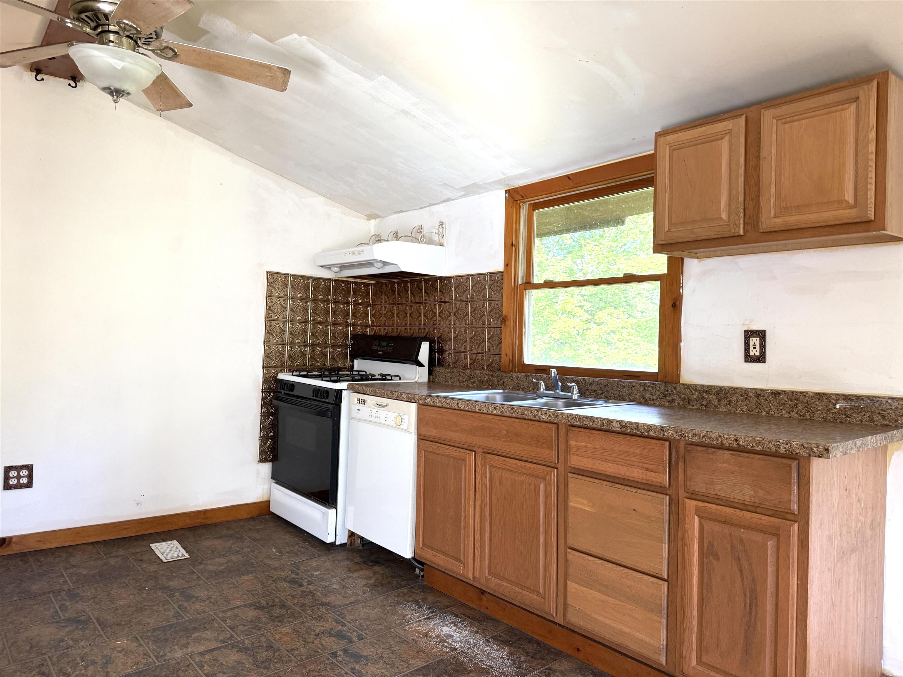 25 Maillet Road Property Photo 8