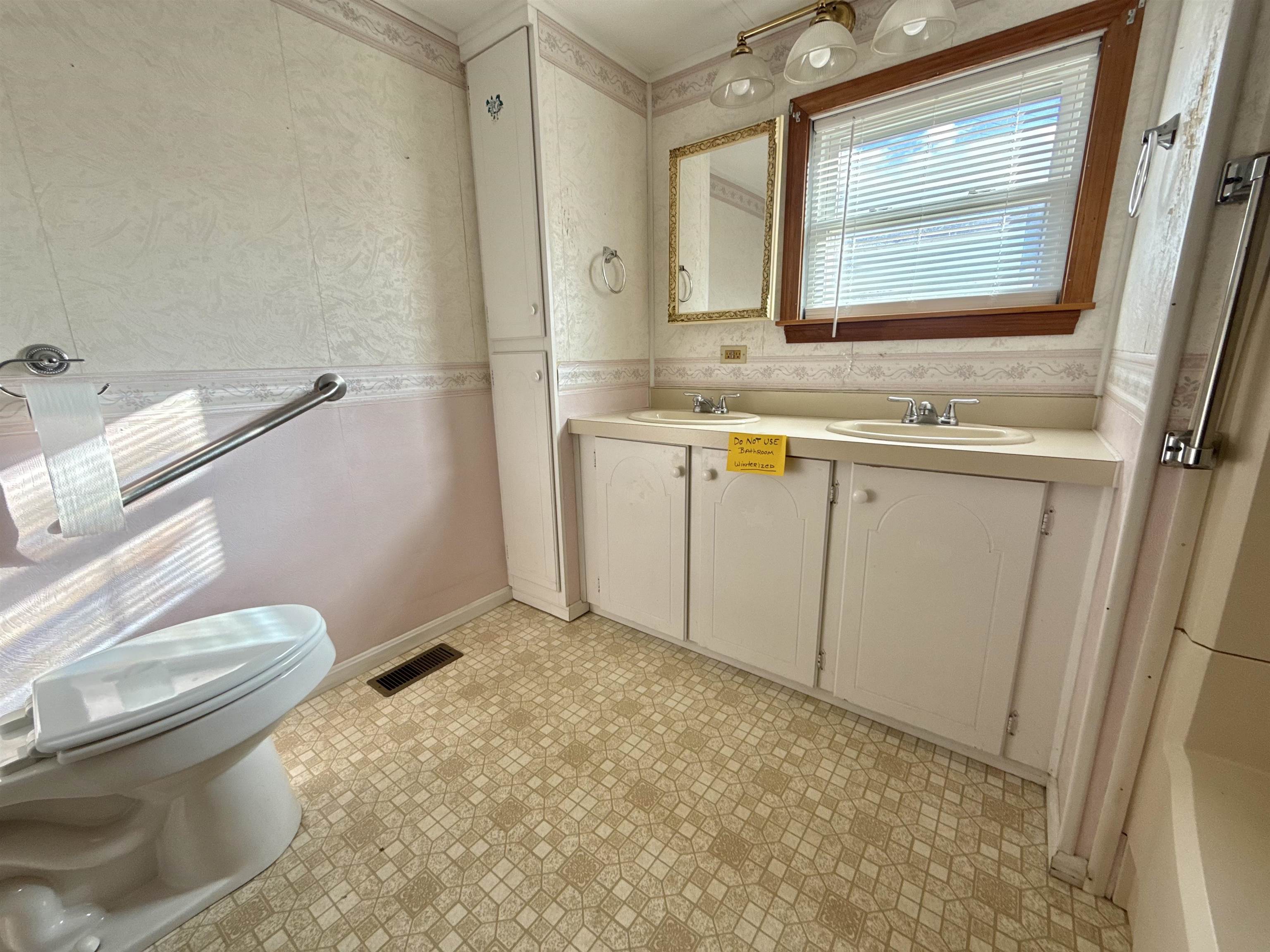 81 Crampton Road Property Photo 16