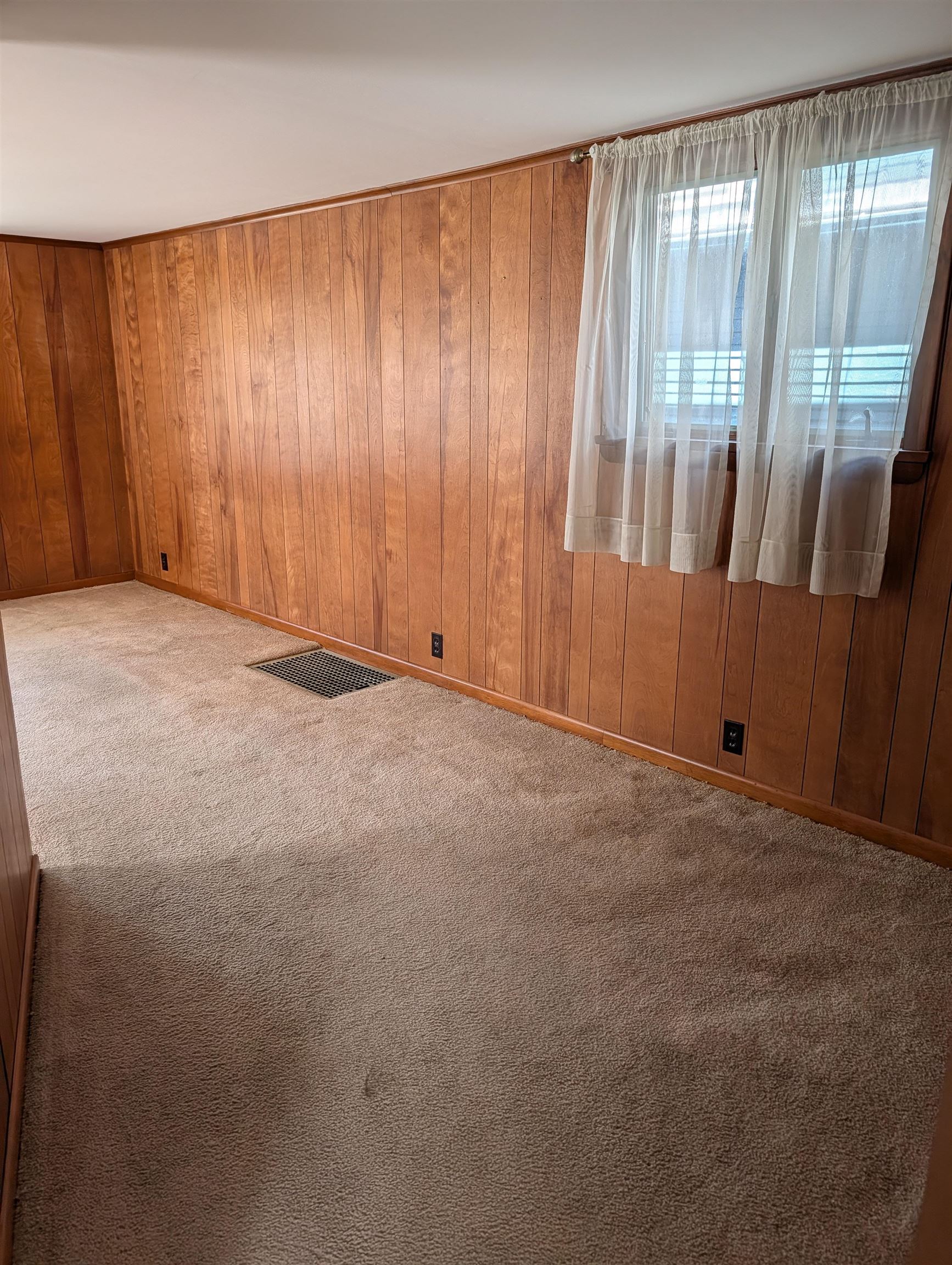 10 Jay Street Property Photo 8