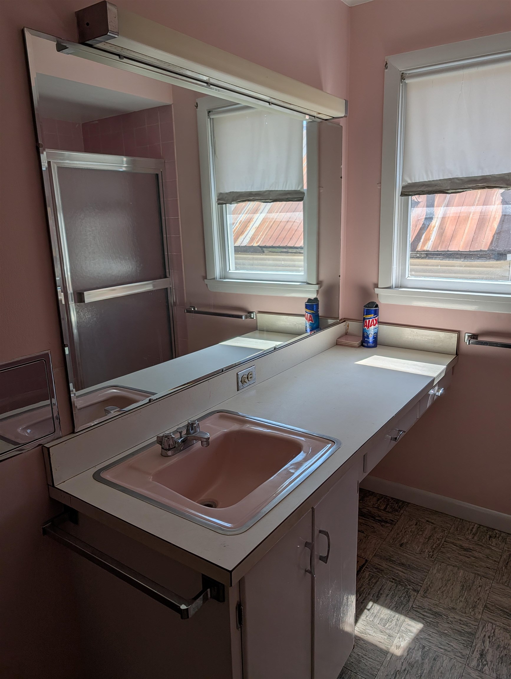 10 Jay Street Property Photo 10