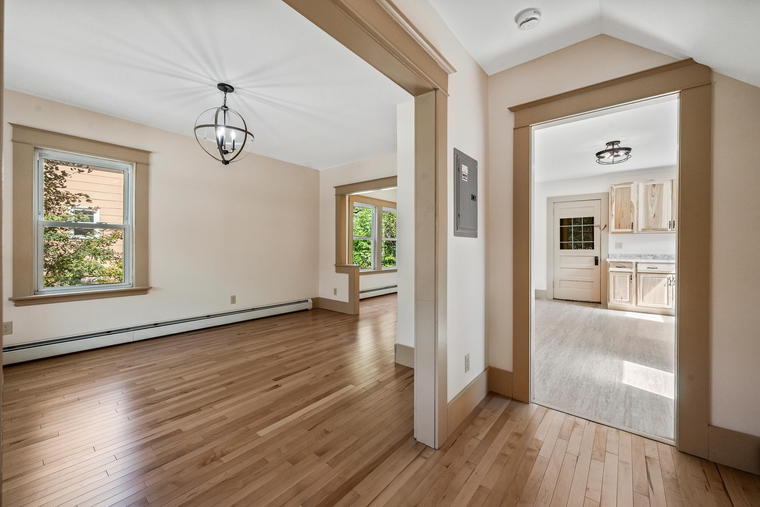 484 First Avenue Property Photo 4