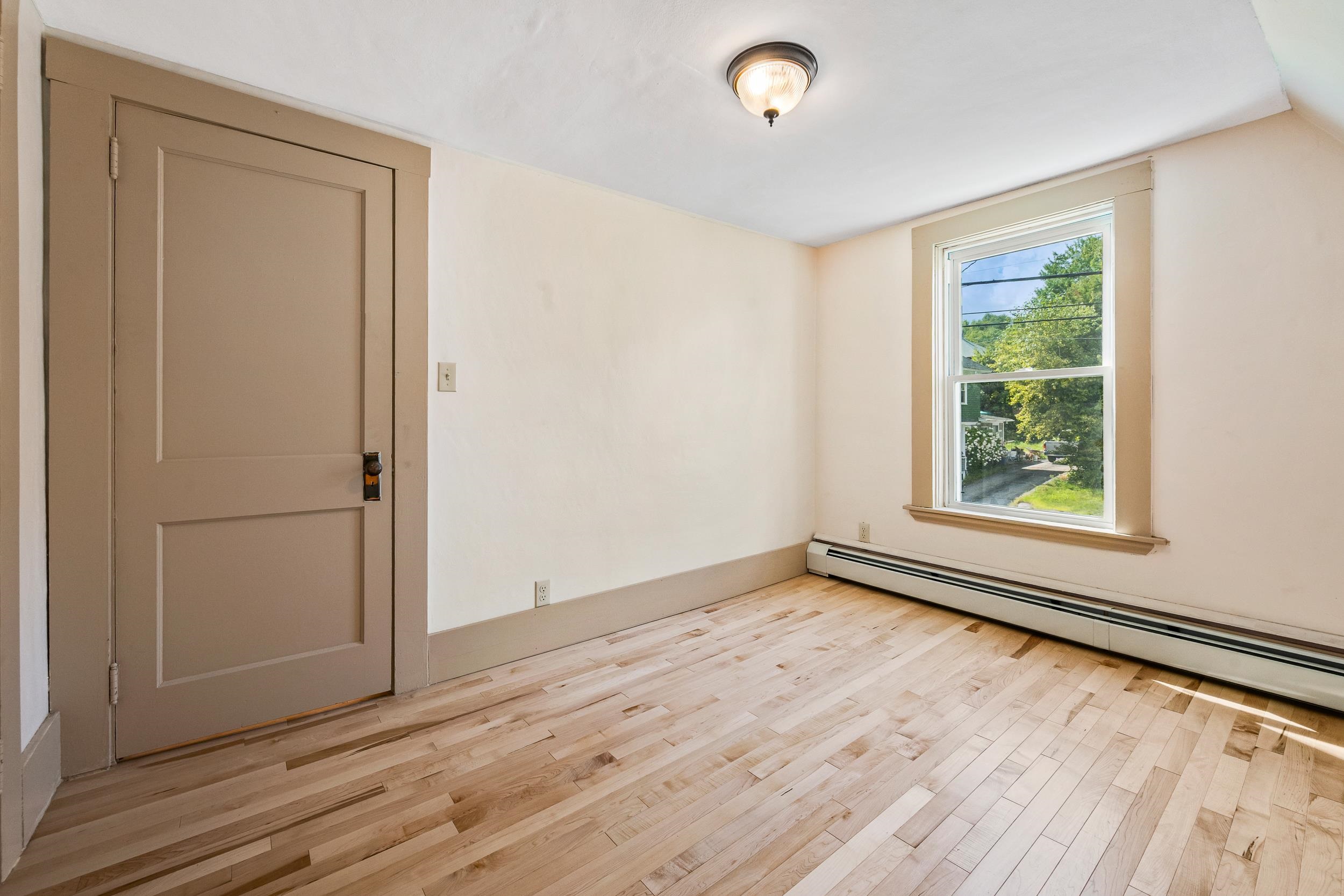 484 First Avenue Property Photo 16