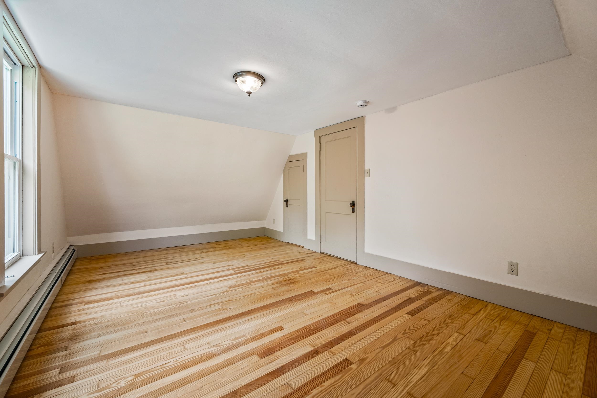 484 First Avenue Property Photo 18