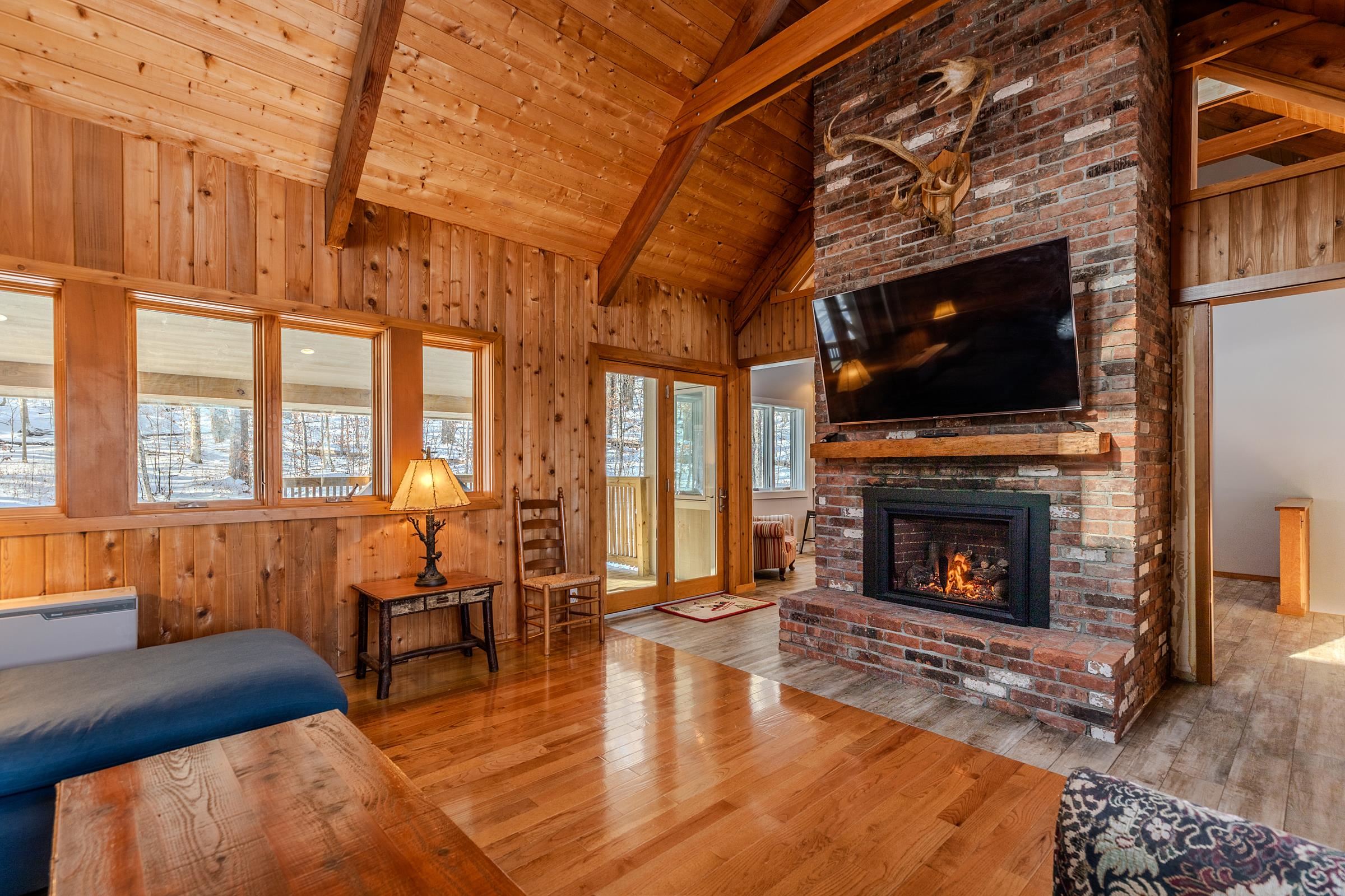 7 Roundtree Road Property Photo 2