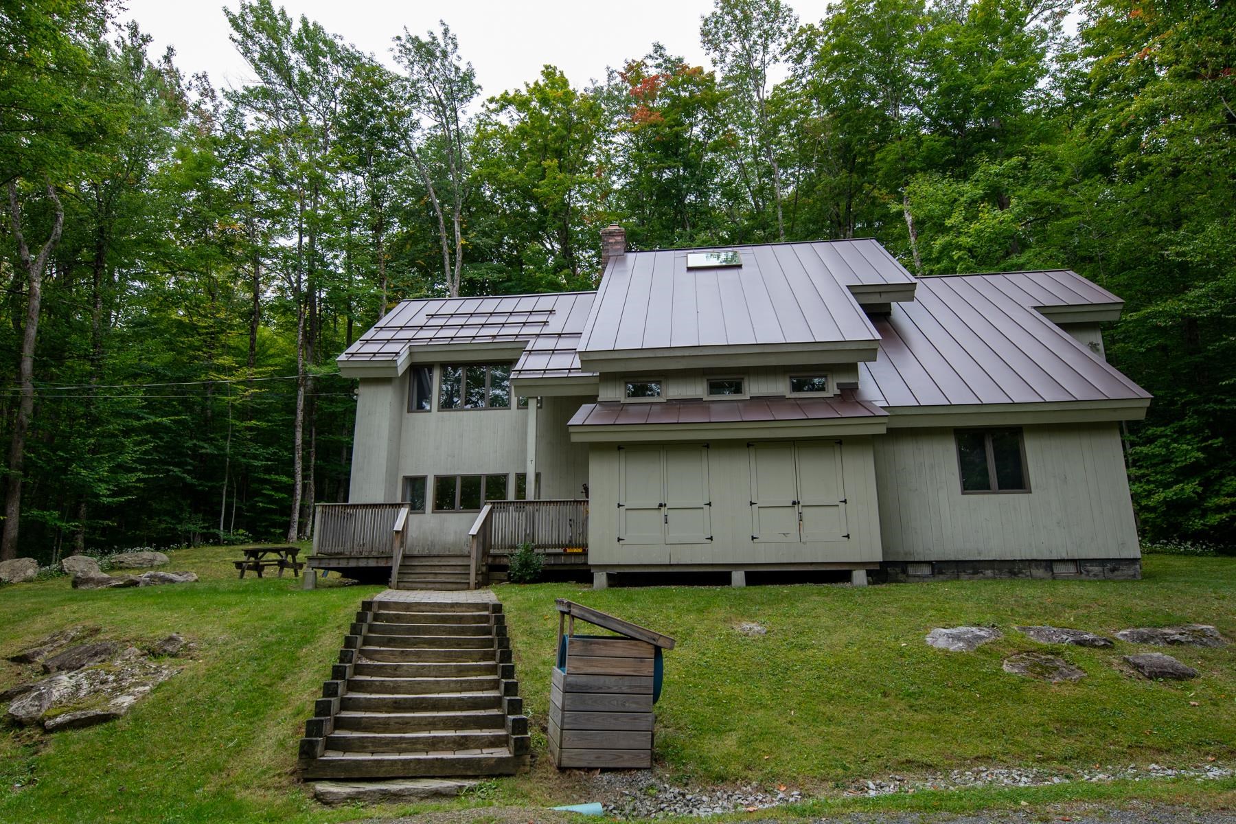 7 Roundtree Road Property Photo 2