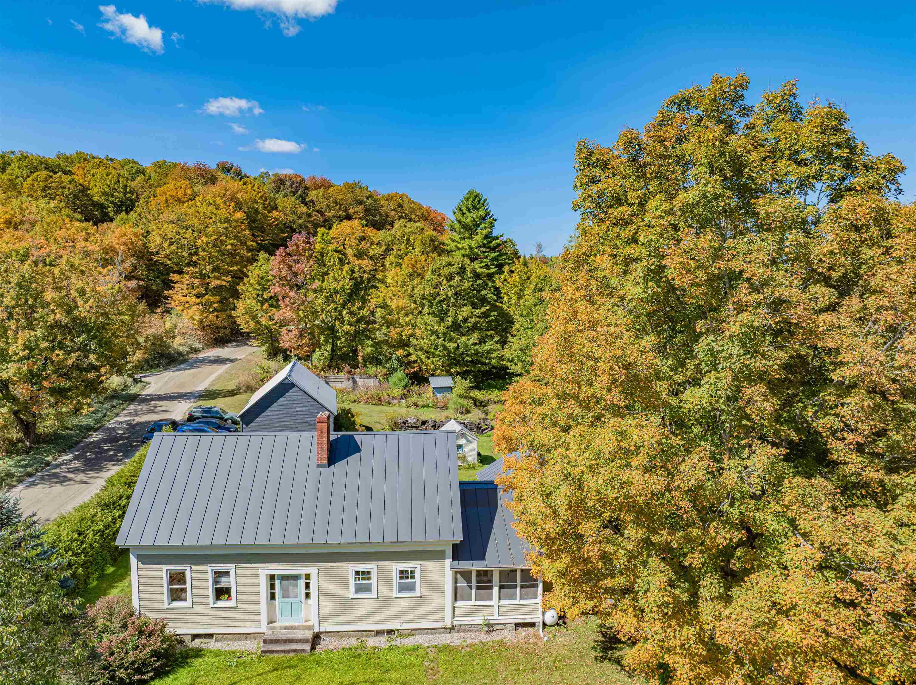 3821 Cabot Road Property Photo 3