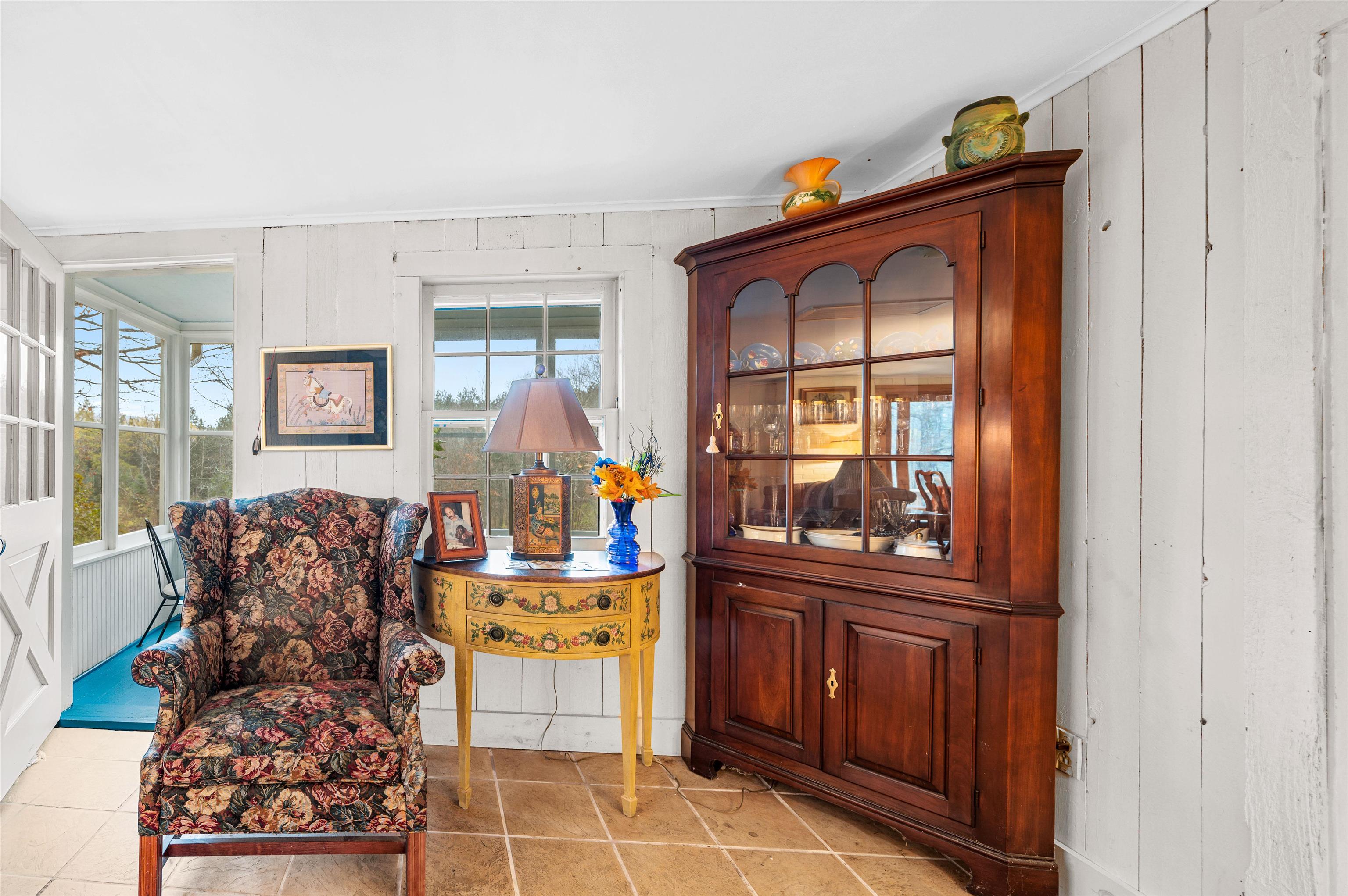 3821 Cabot Road Property Photo 6