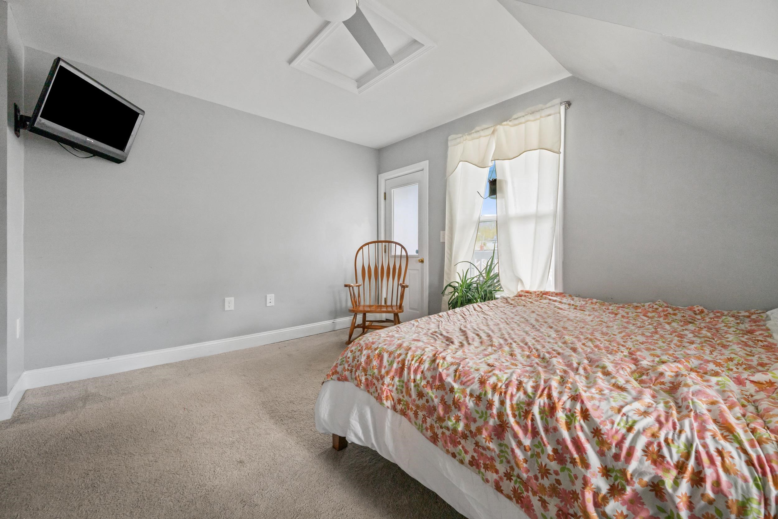 193 Willow Street Property Photo 21
