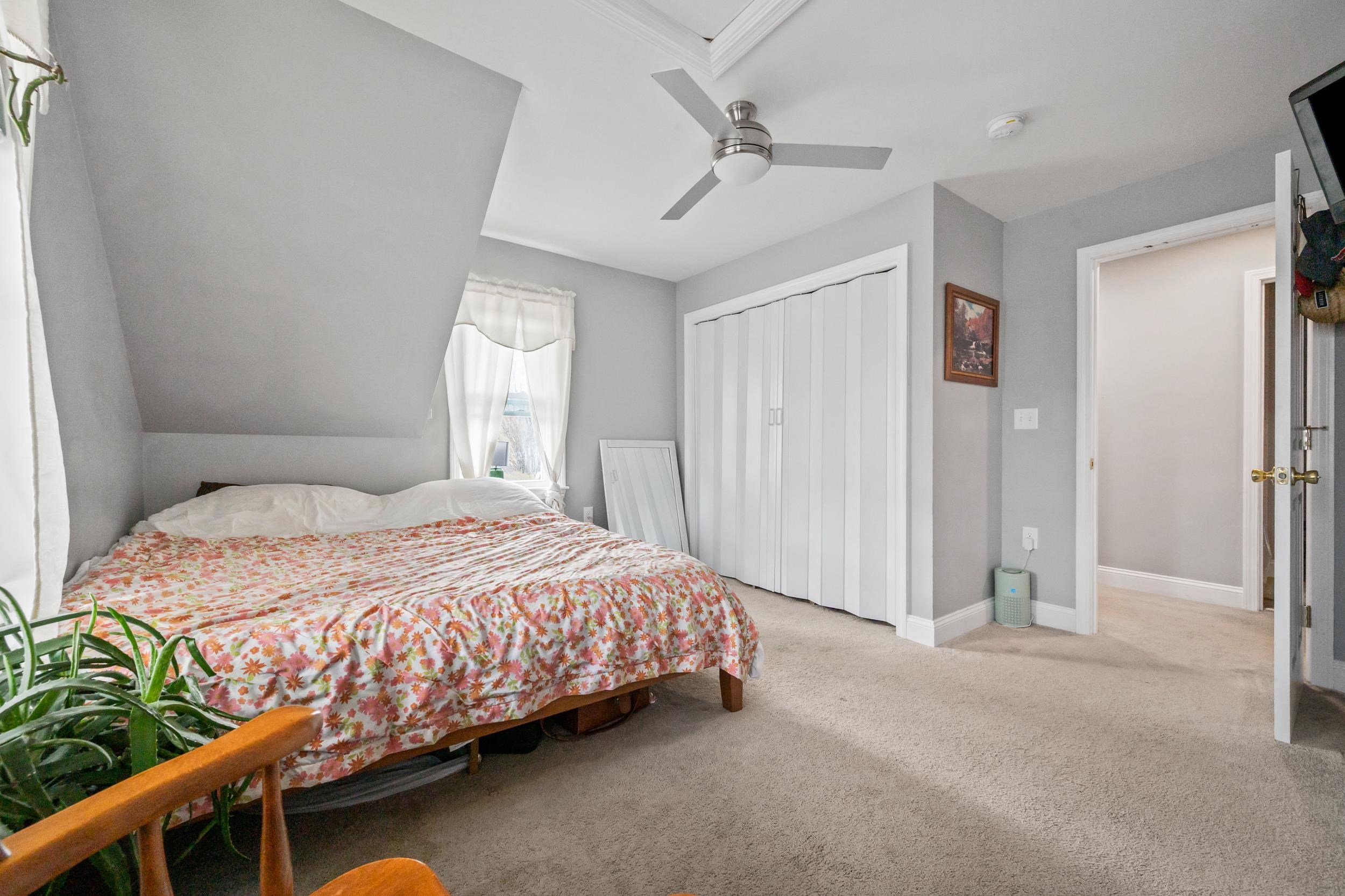 193 Willow Street Property Photo 22