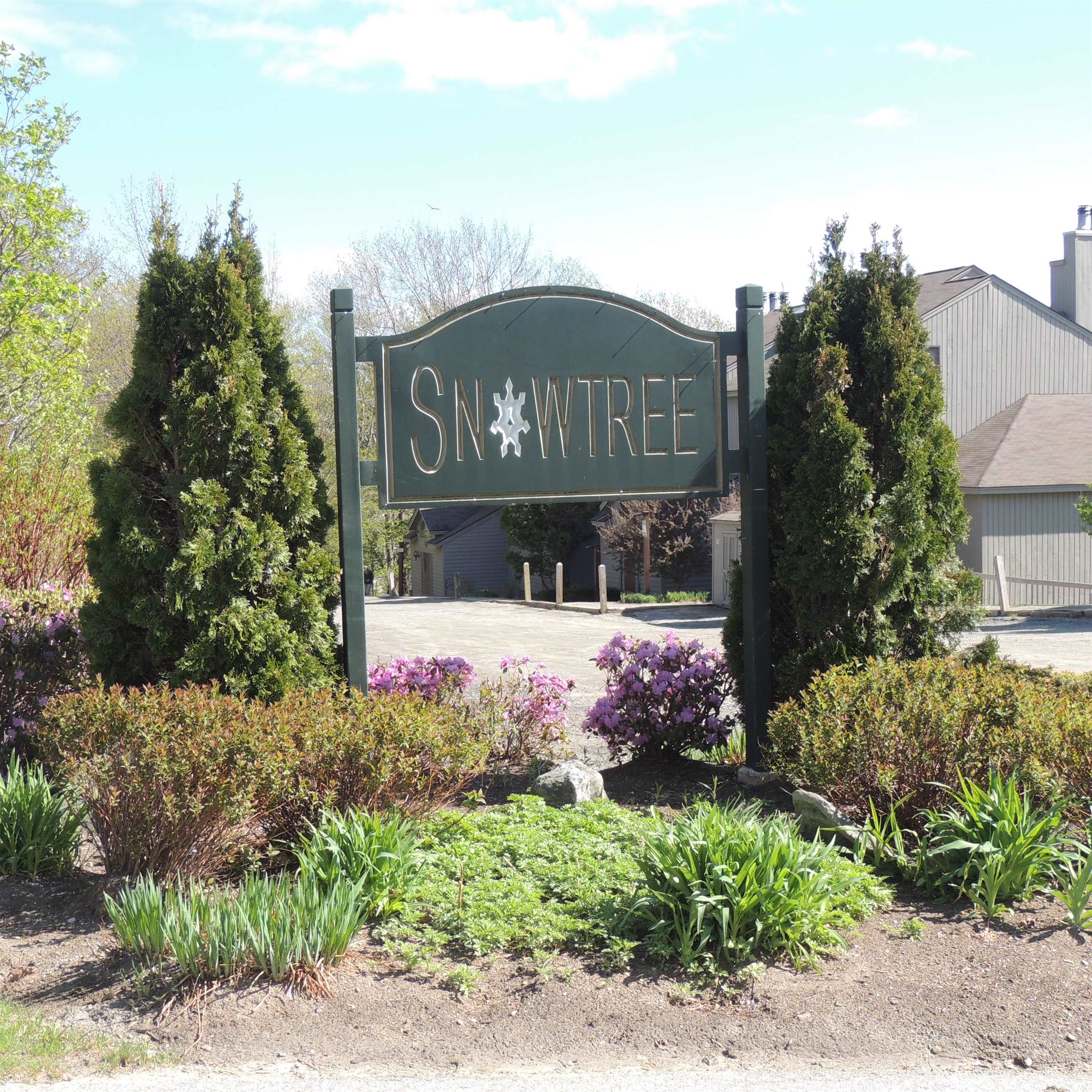 13 Snowtree Lane Property Photo 1