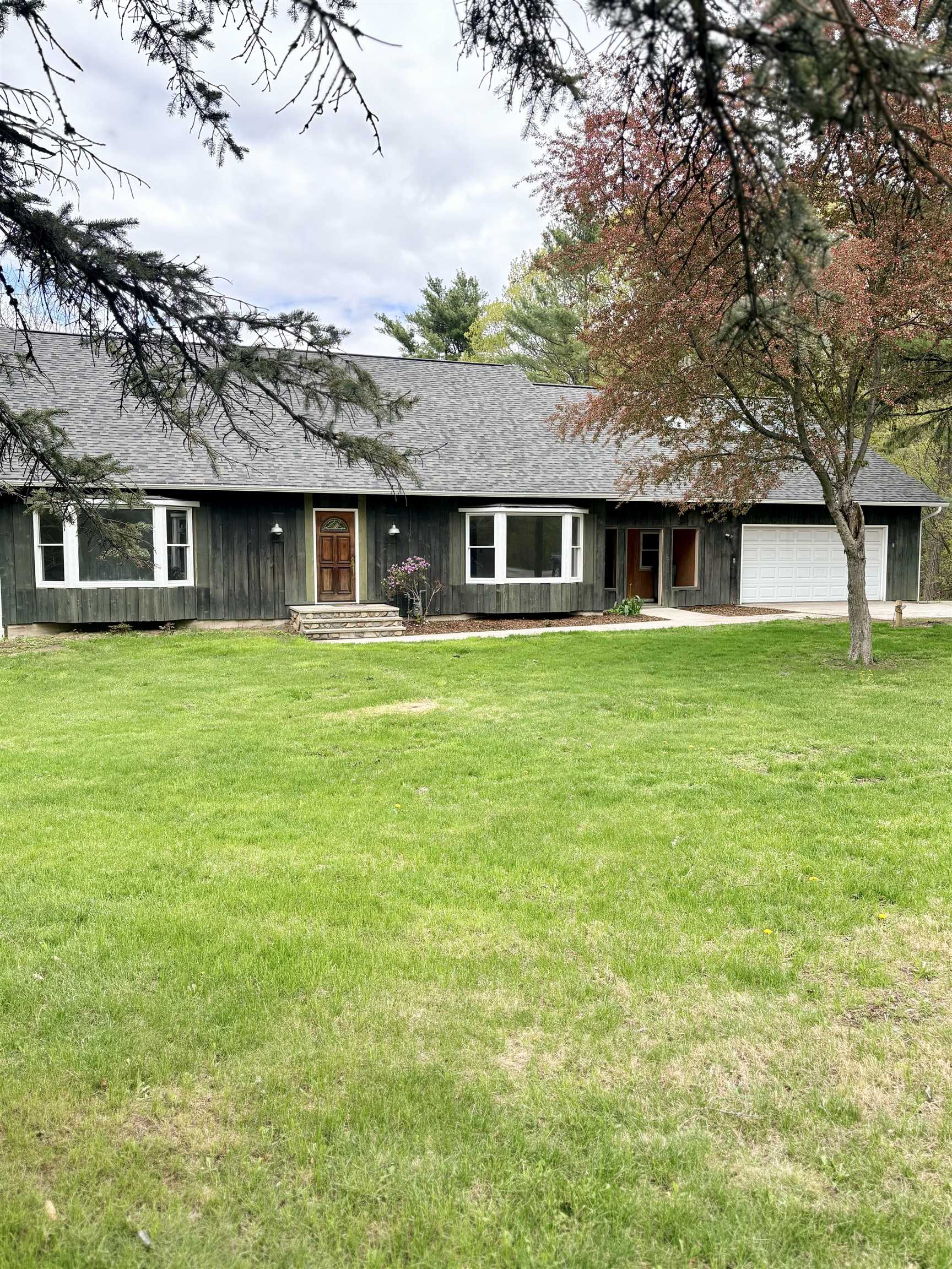 150 Swift Street Property Photo 1