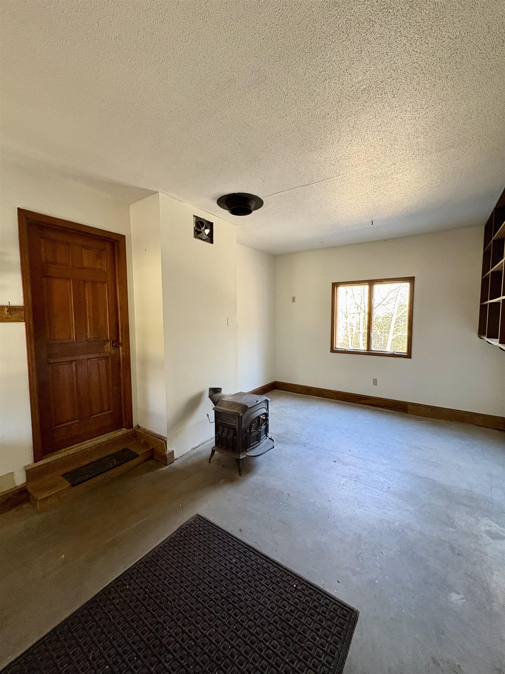 150 Swift Street Property Photo 8