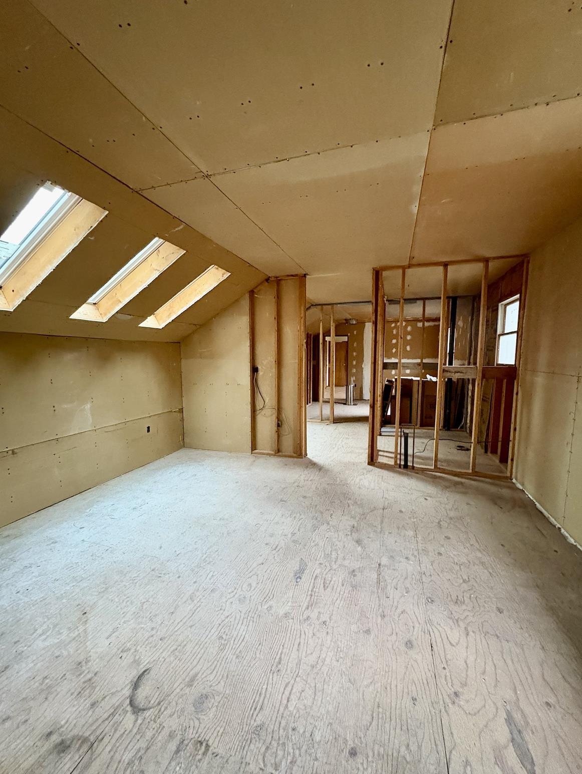 150 Swift Street Property Photo 45
