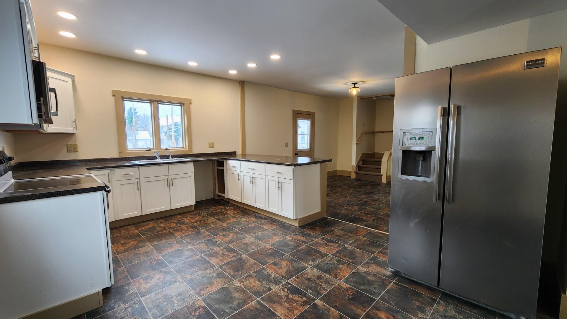 95 Autumn Street Property Photo 6