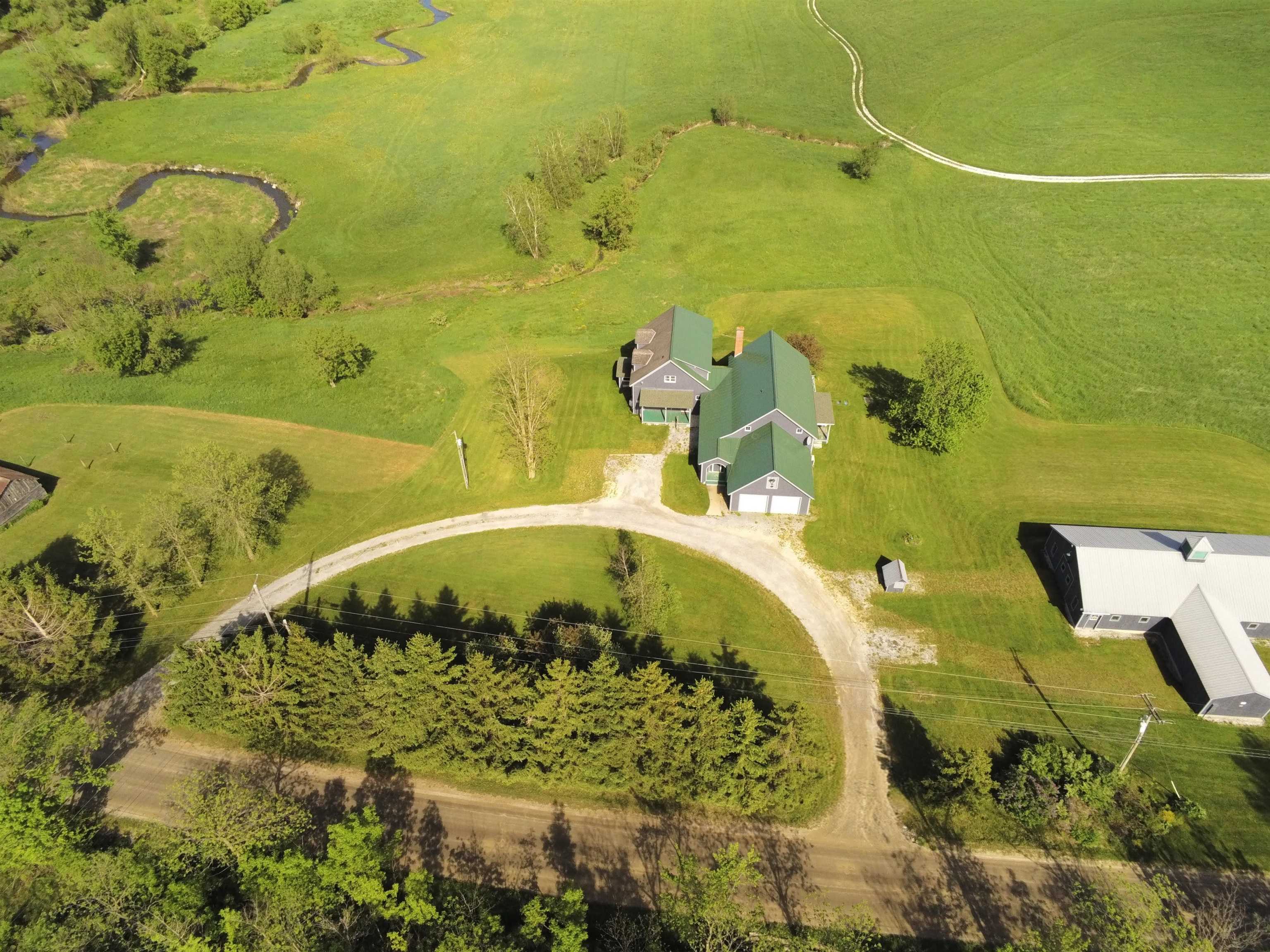 2112 Middle Road Property Photo 5