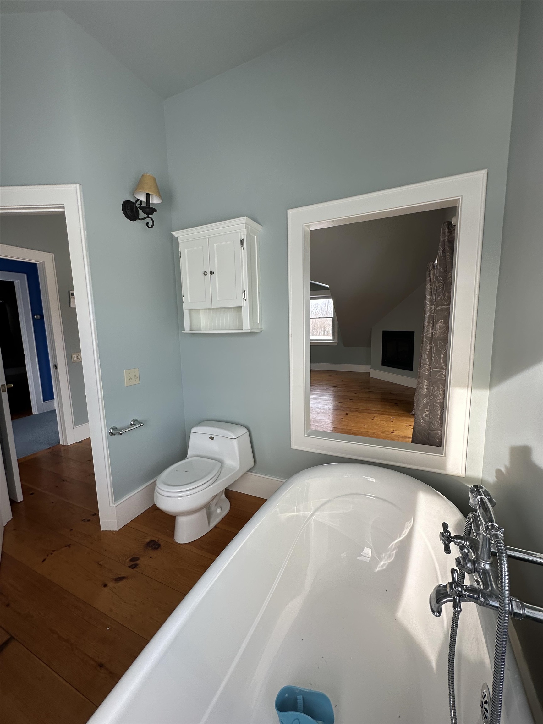 2112 Middle Road Property Photo 34