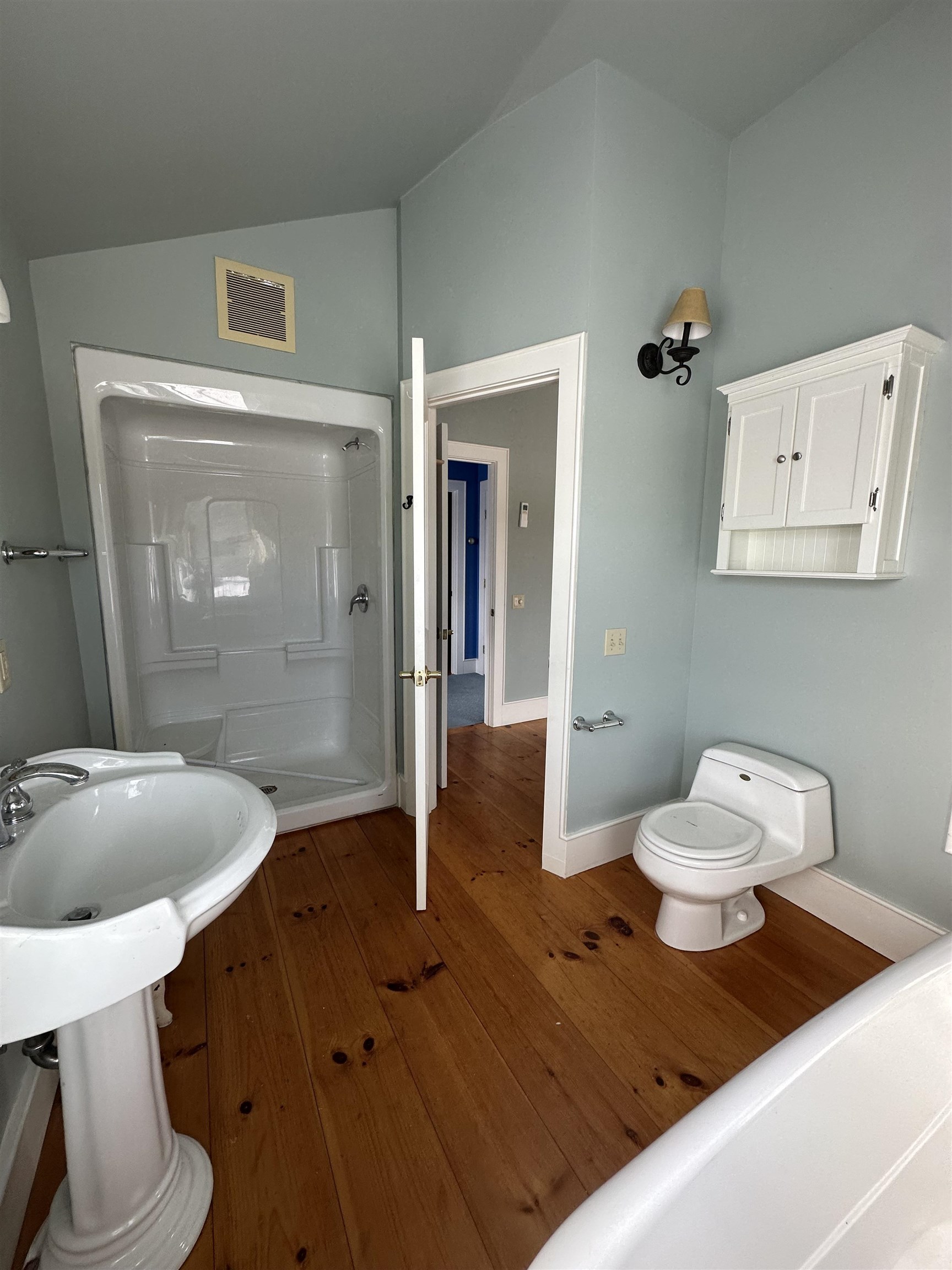 2112 Middle Road Property Photo 37