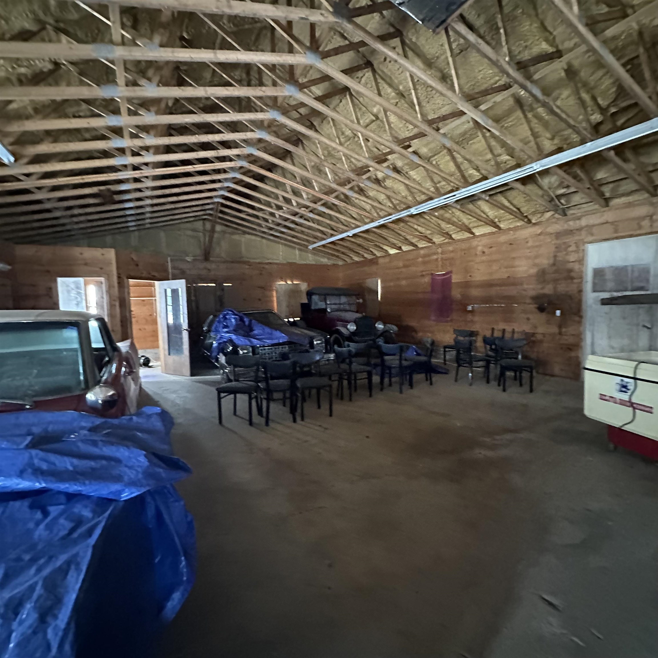 2112 Middle Road Property Photo 54