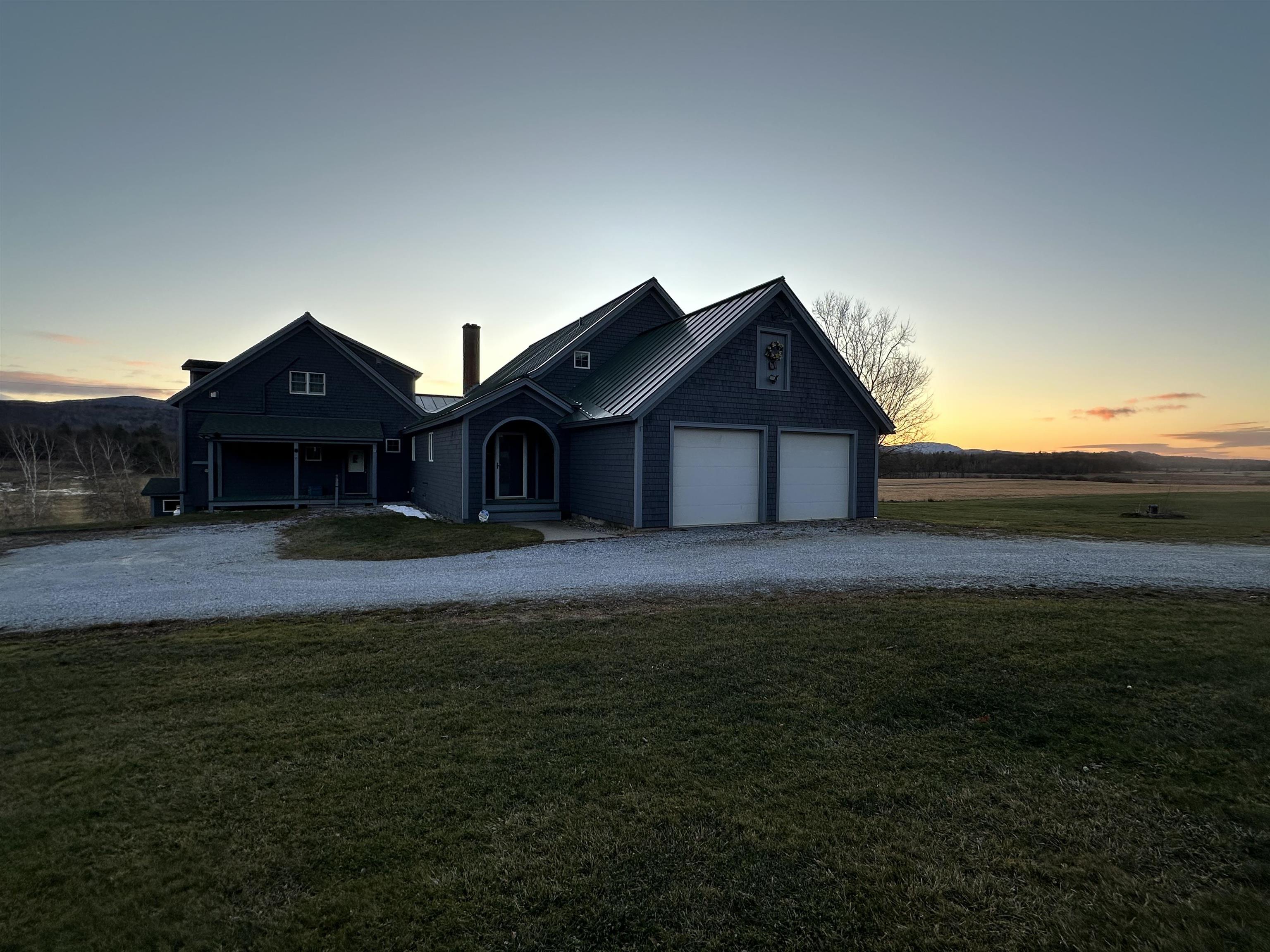 2112 Middle Road Property Photo 58