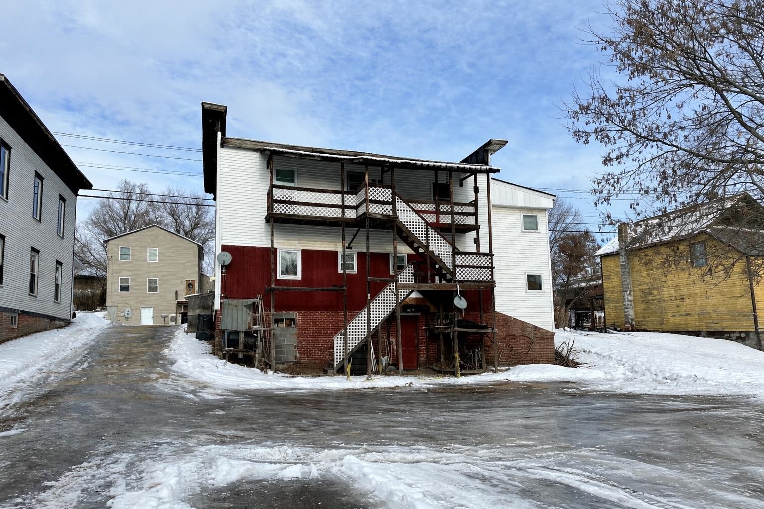 9 River Street Property Photo 3