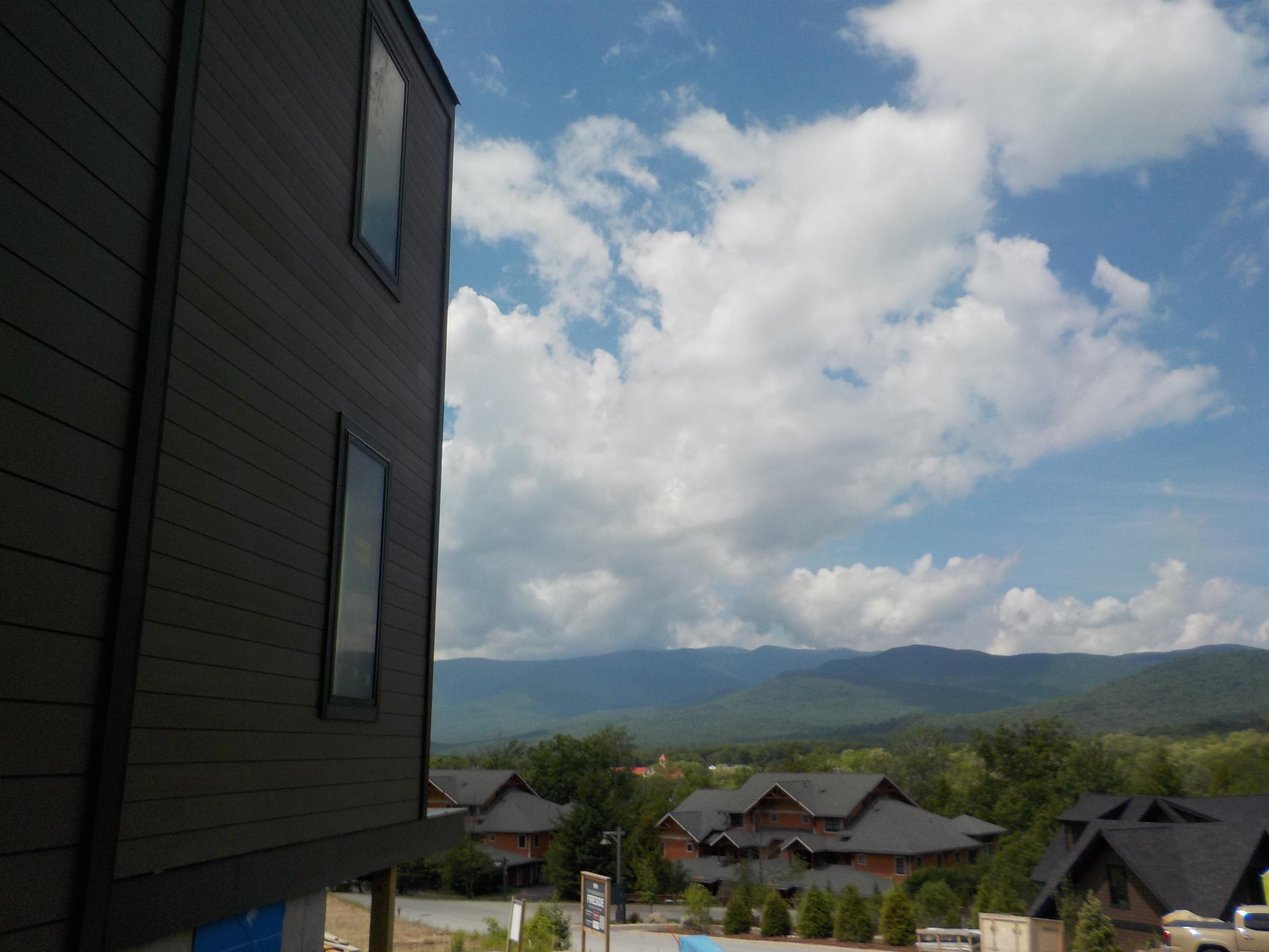 9a Ember Court Property Photo 4