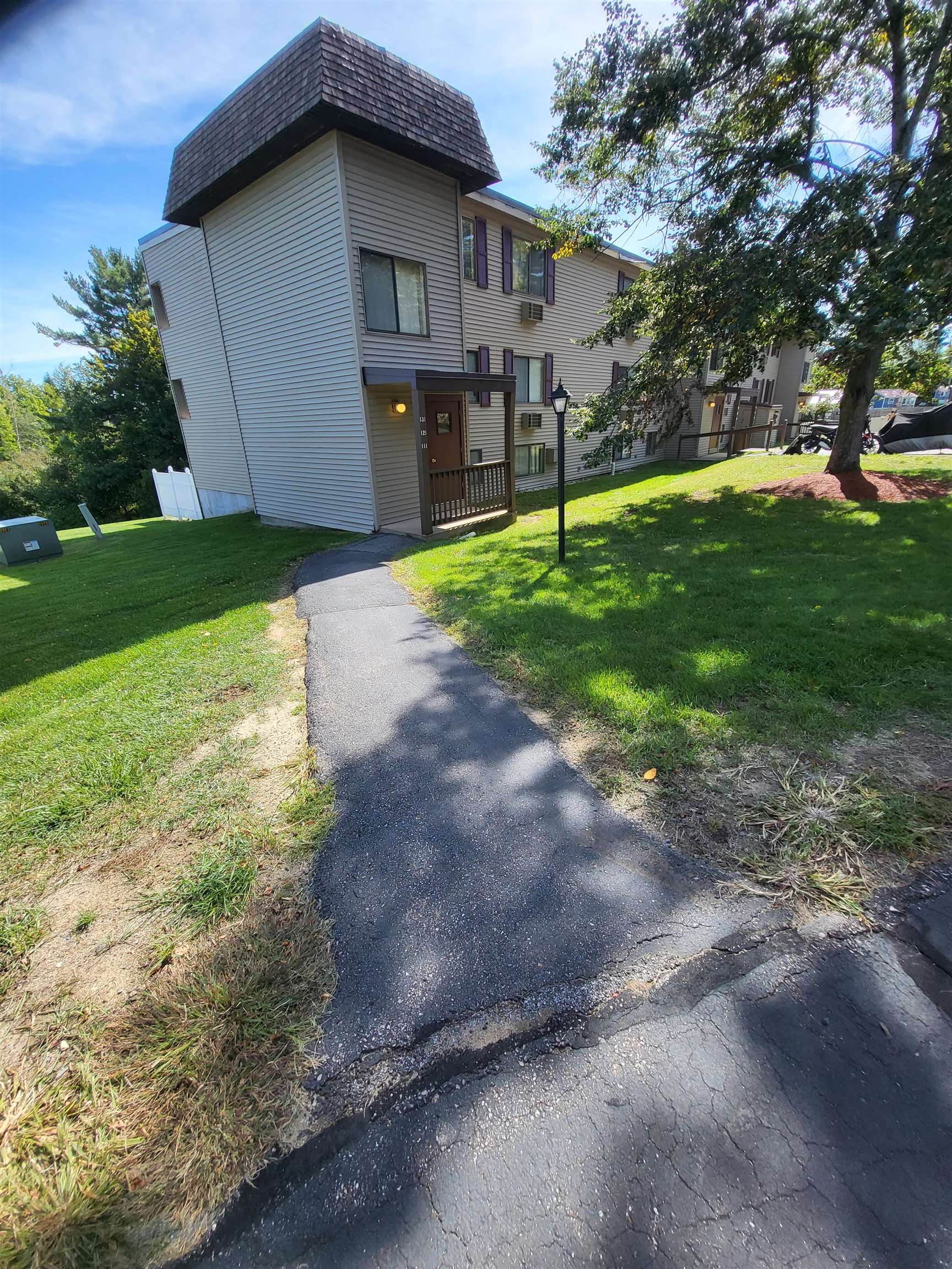 9 Treetop Circle Property Photo 1