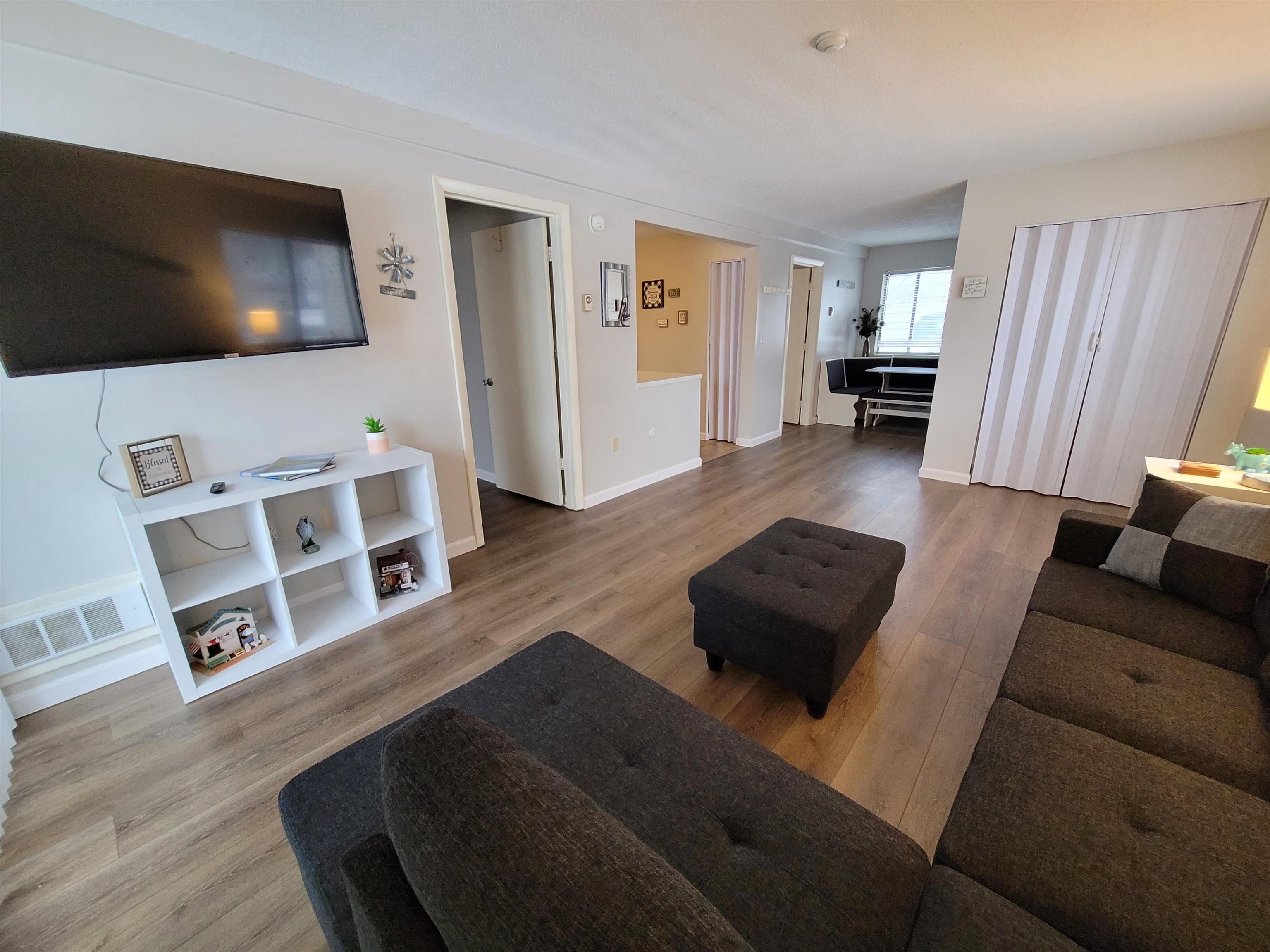 9 Treetop Circle Property Photo 3