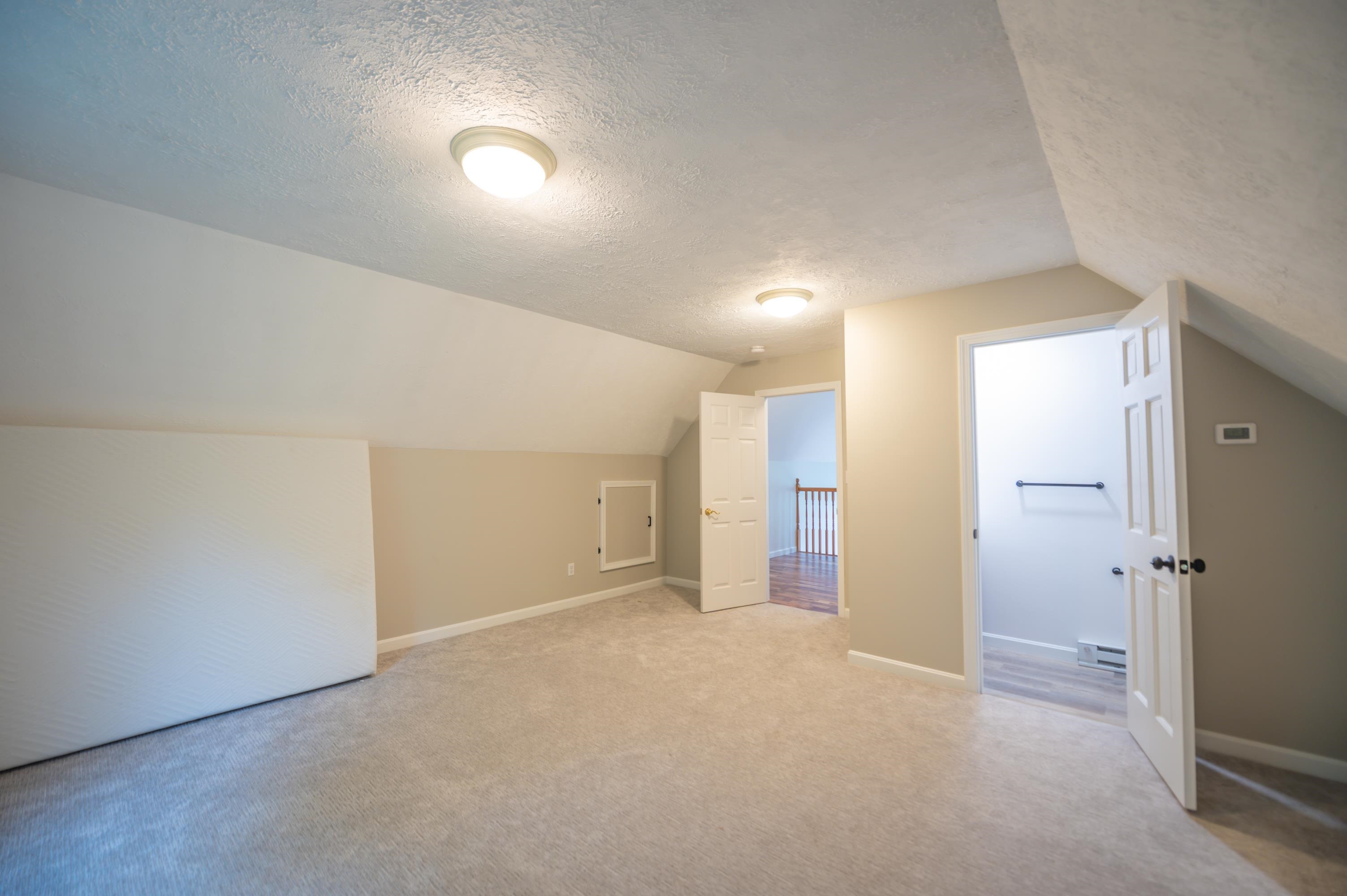28 Lightning Ledge Way Property Photo 12