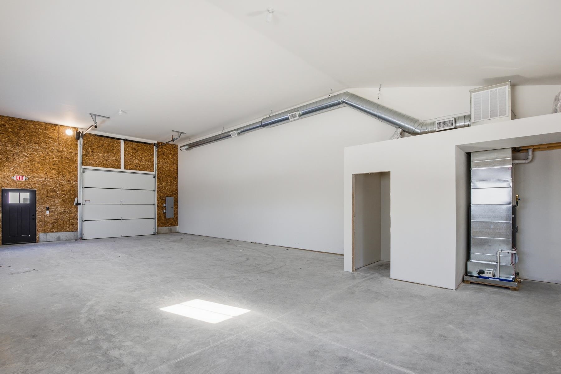 300 Exeter Road Property Photo 7