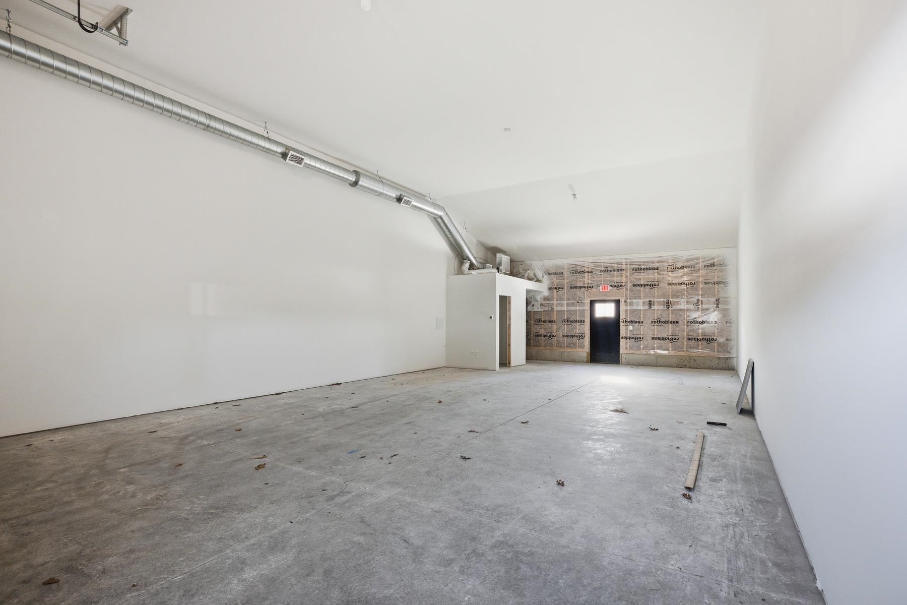 300 Exeter Road Property Photo 9