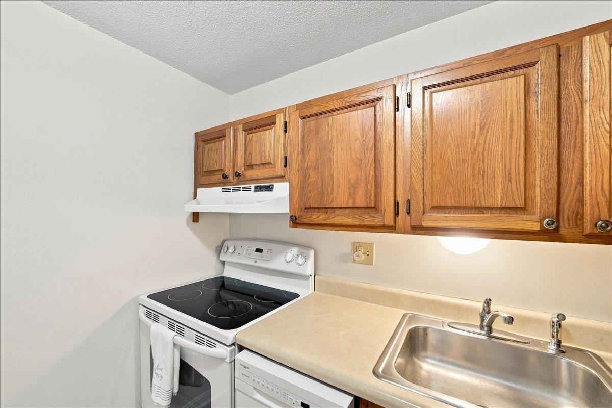 6133 The Terraces Property Photo 13