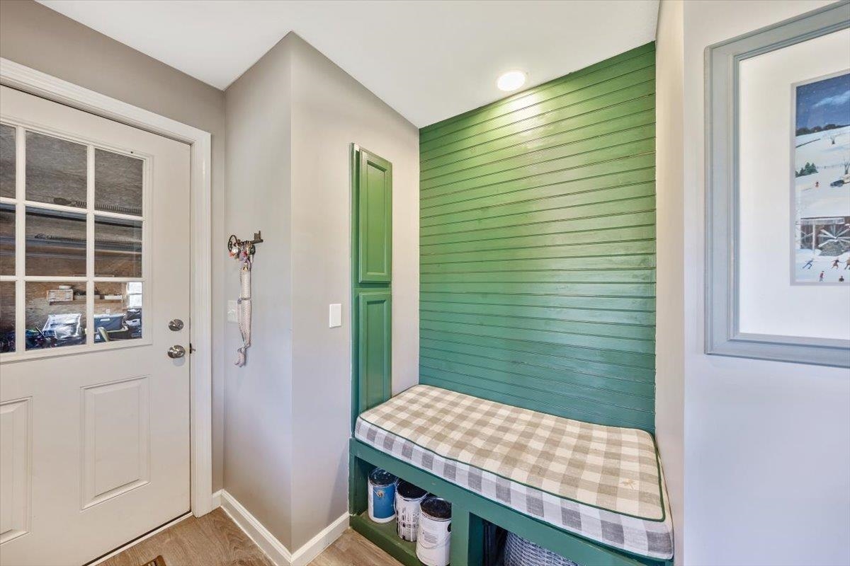 3614 Creek Road Property Photo 14