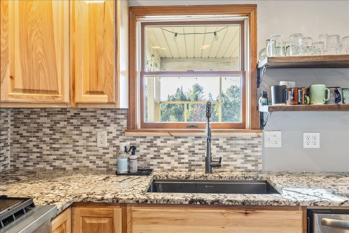 3614 Creek Road Property Photo 18