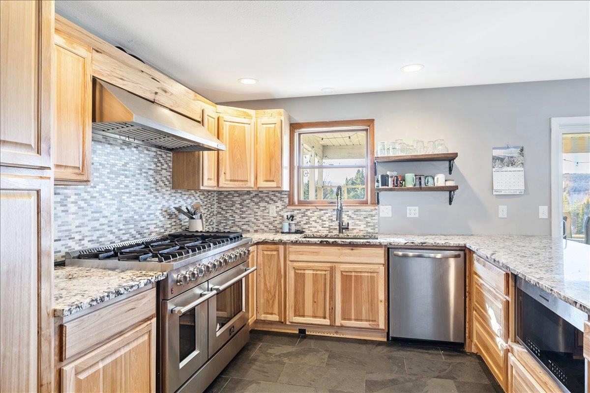 3614 Creek Road Property Photo 19