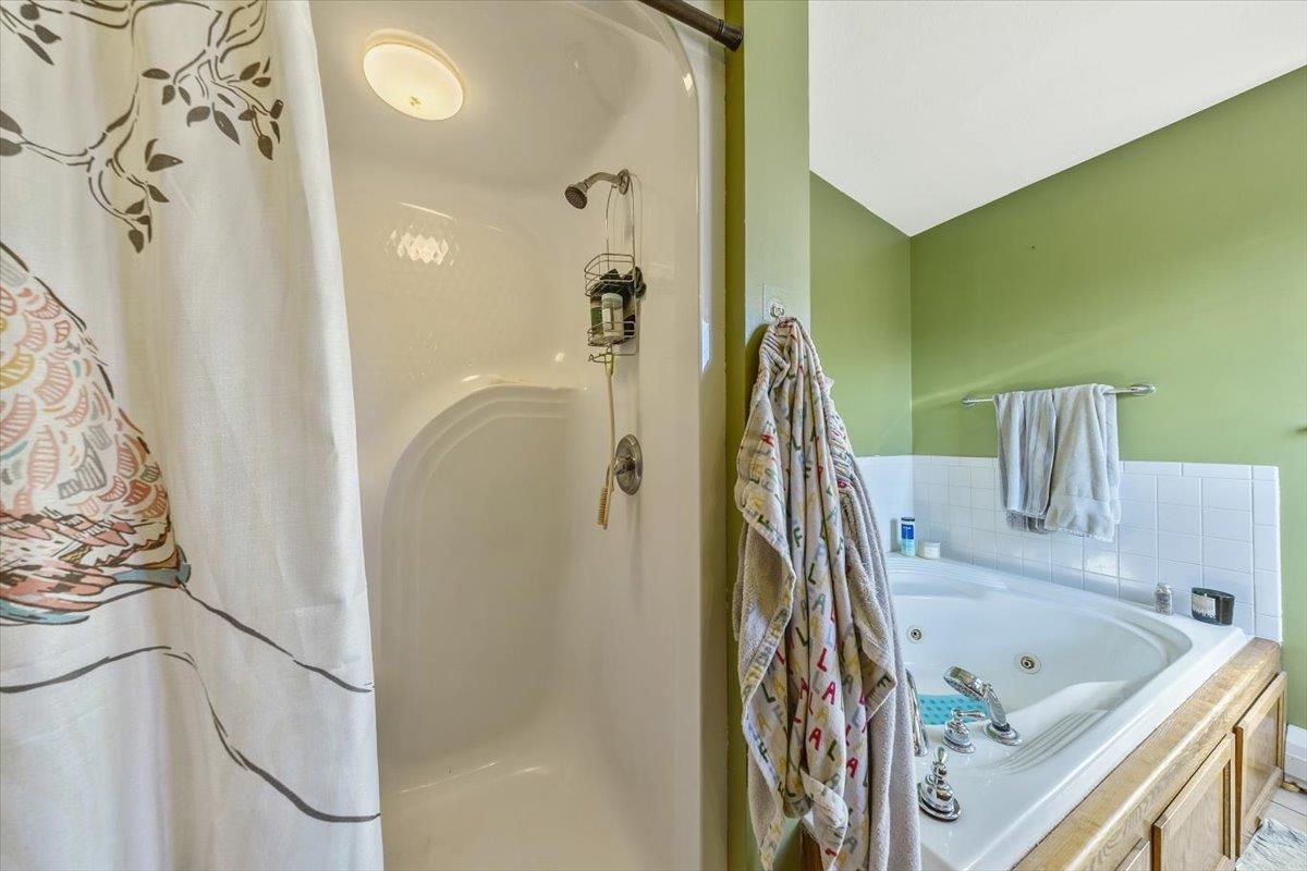 3614 Creek Road Property Photo 39