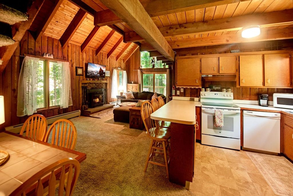 1 Frog Hollow Property Photo 3