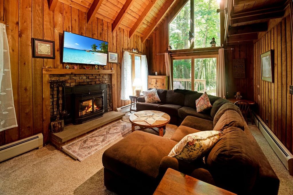 1 Frog Hollow Property Photo 15