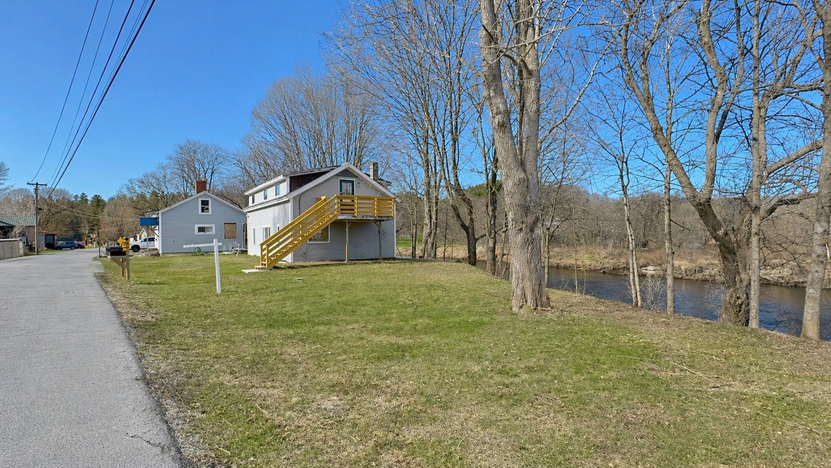 94 & 112 West River Road Property Photo 25
