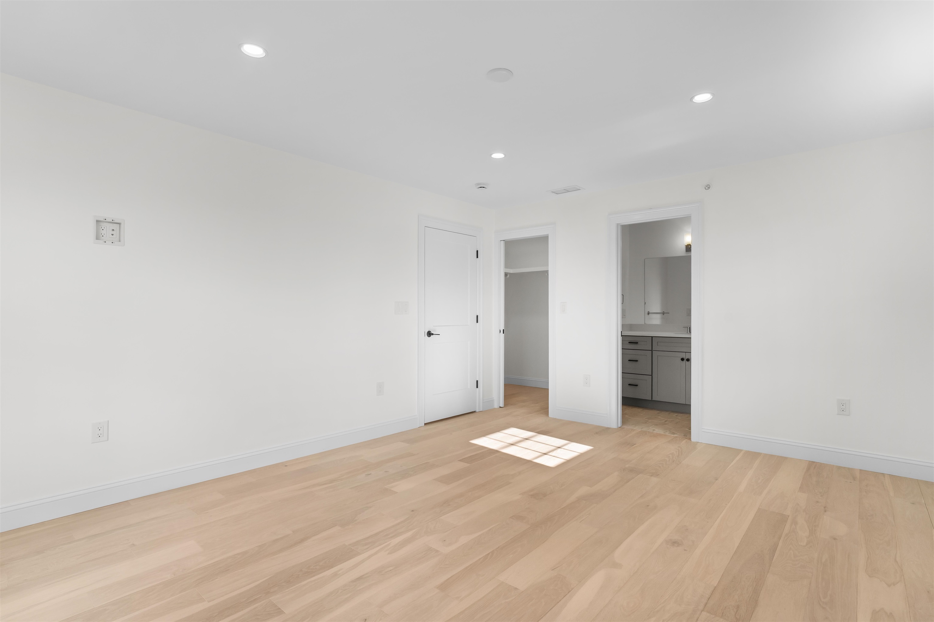 8 Benjamin Lane Property Photo 26