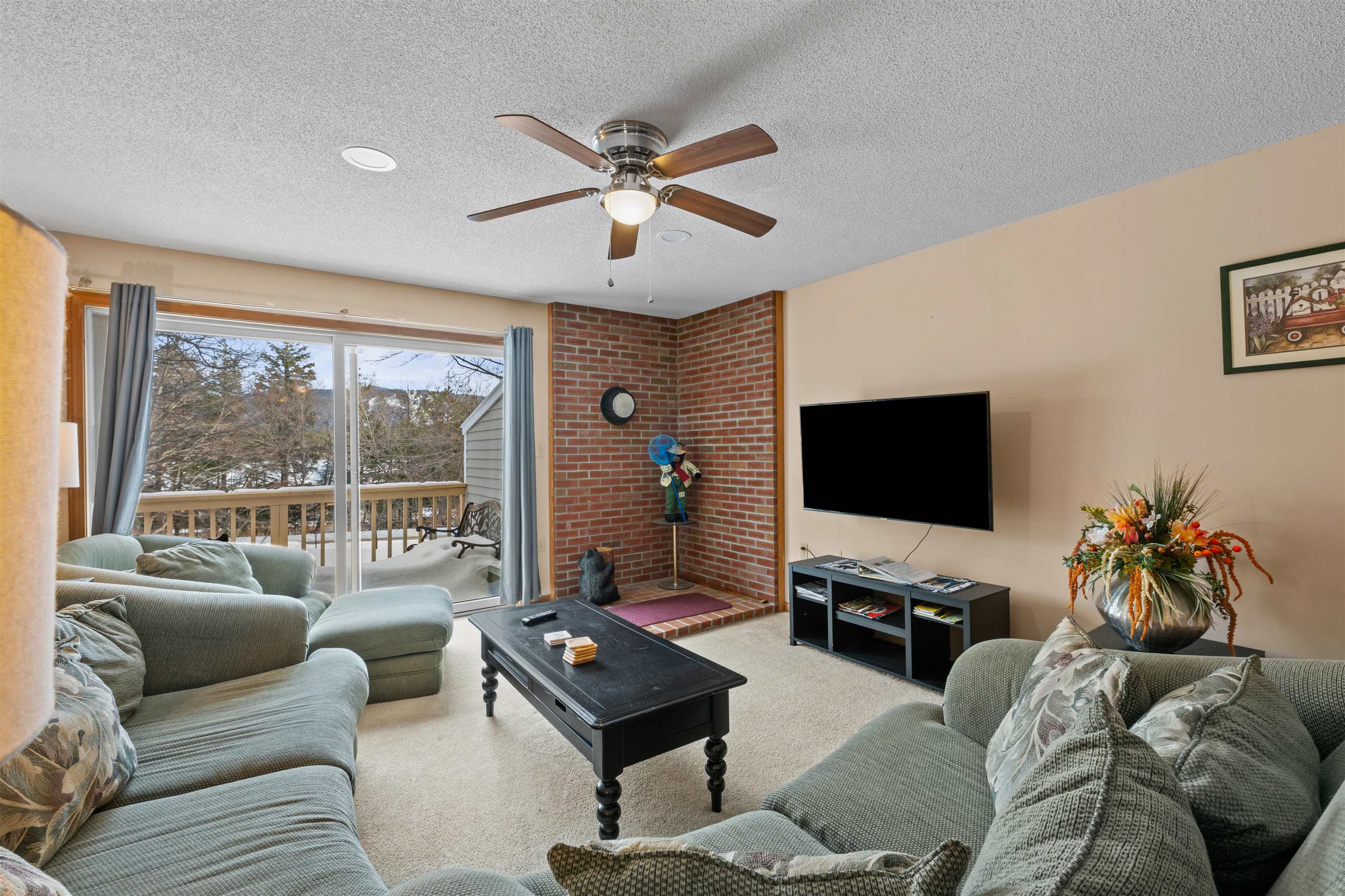 77 Northbrook Circle Property Photo 1