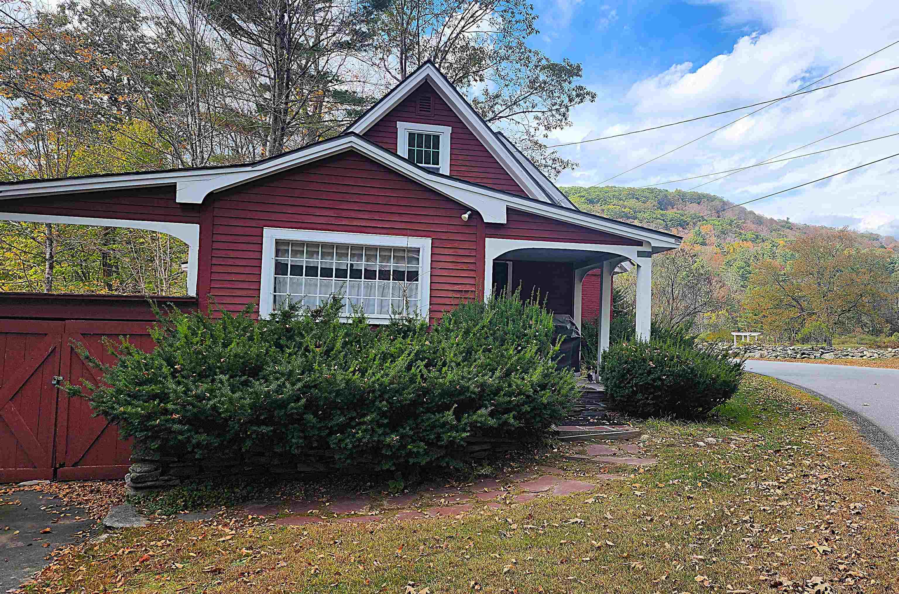 1397 Popple Dungeon Road Property Photo 2
