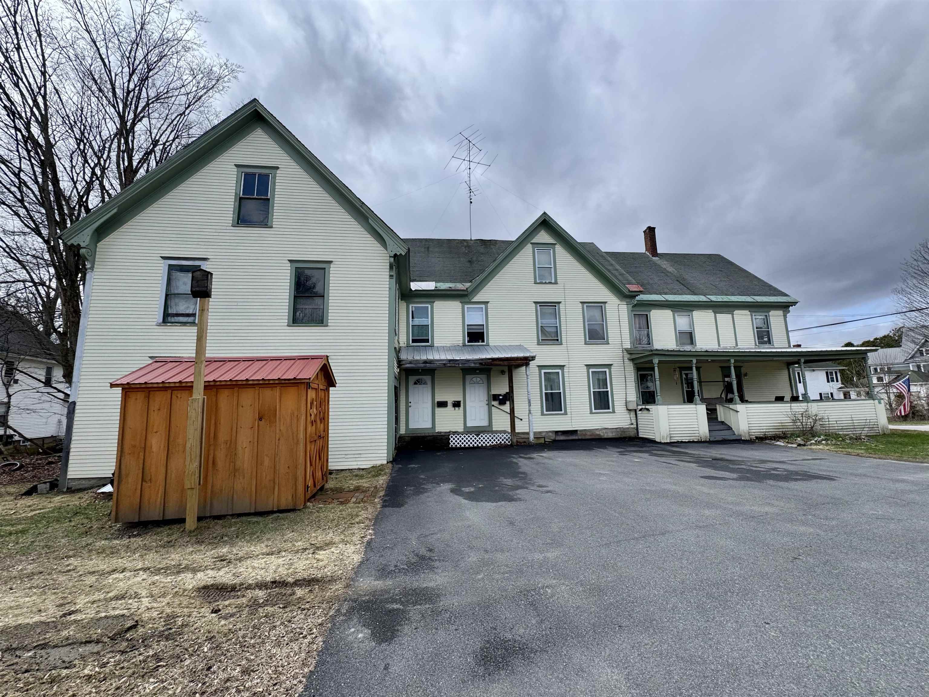 20 Pine Street Property Photo 3