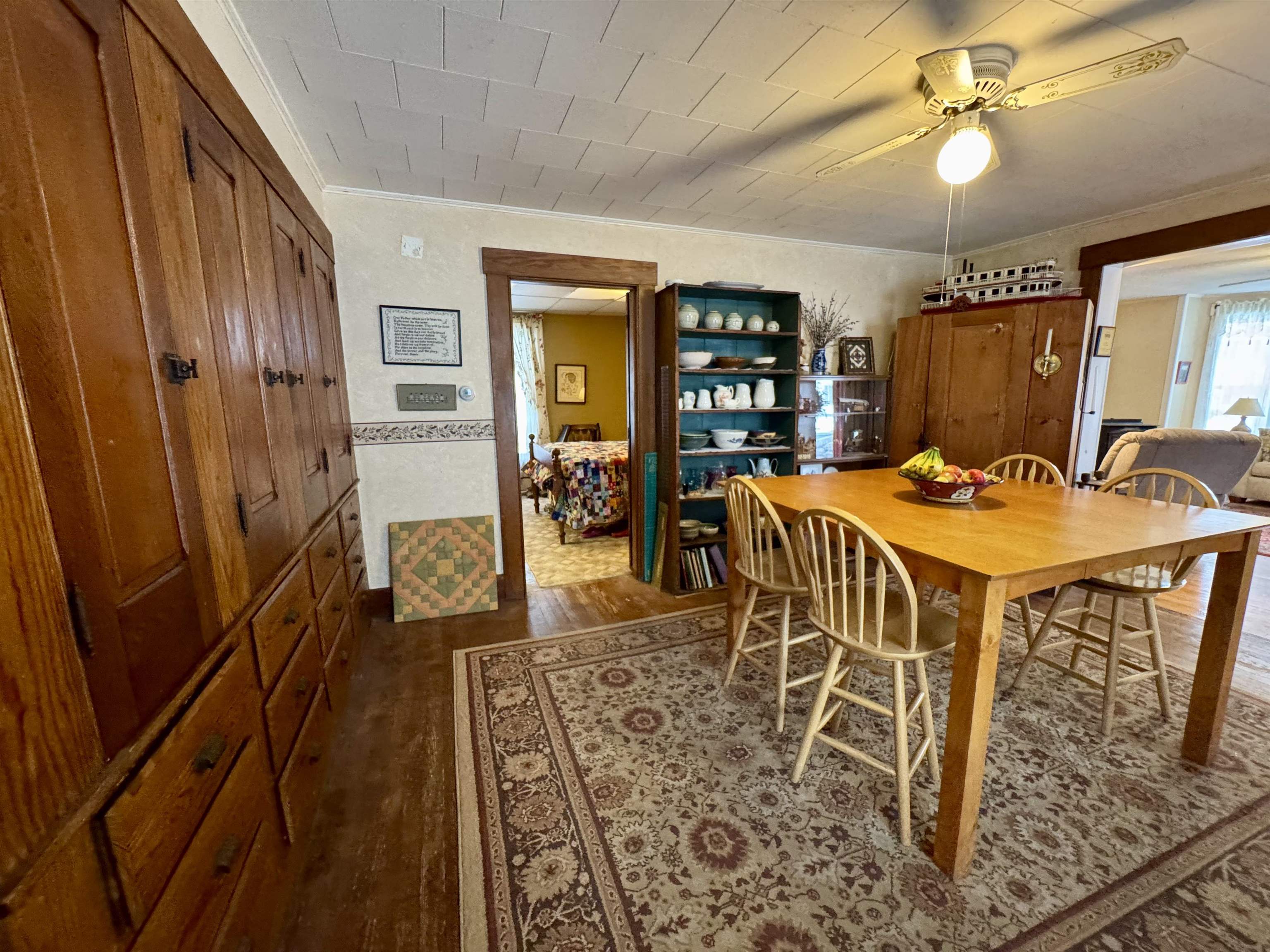 20 Pine Street Property Photo 10