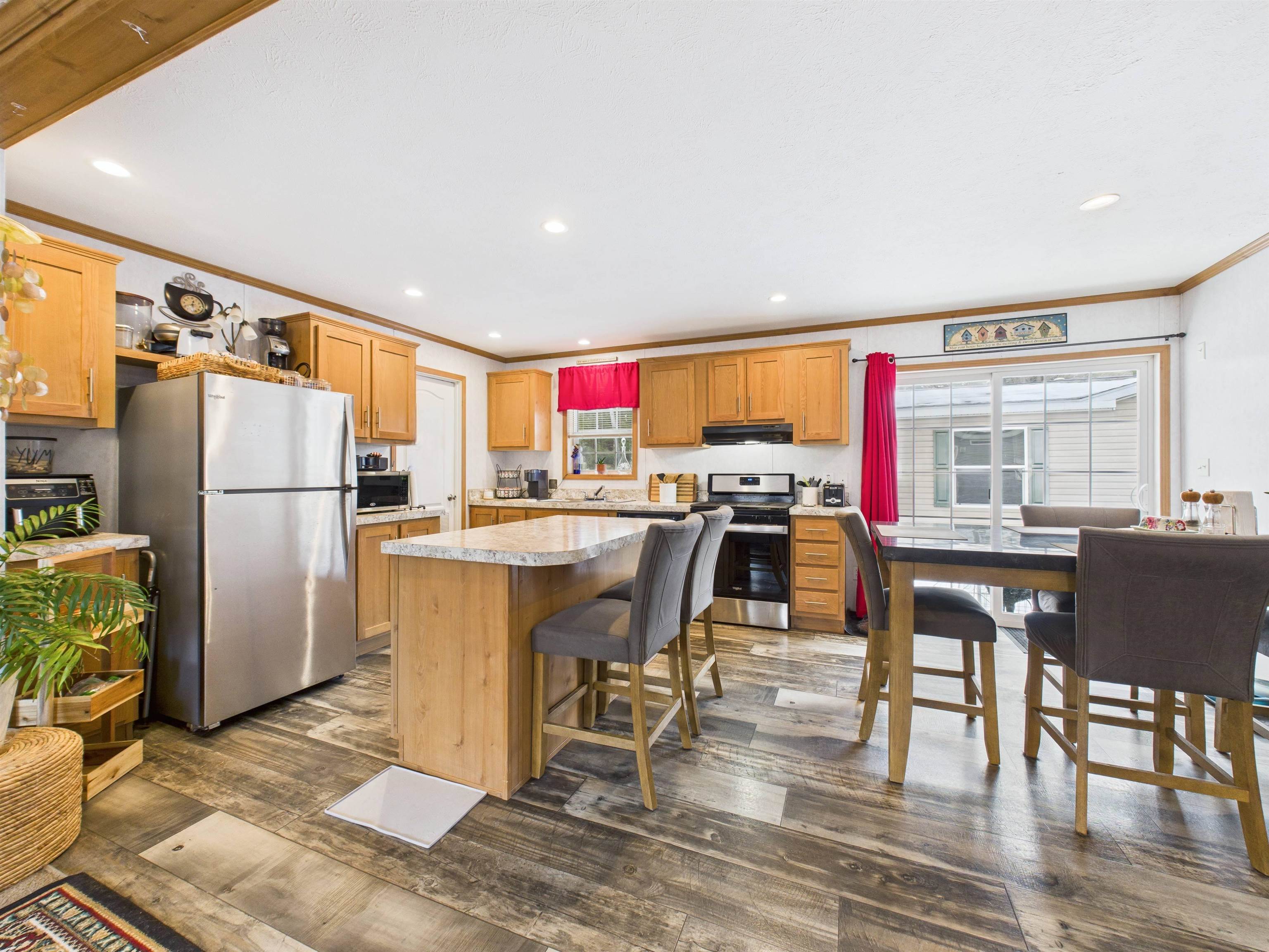 67 Oriole Avenue Property Photo 9