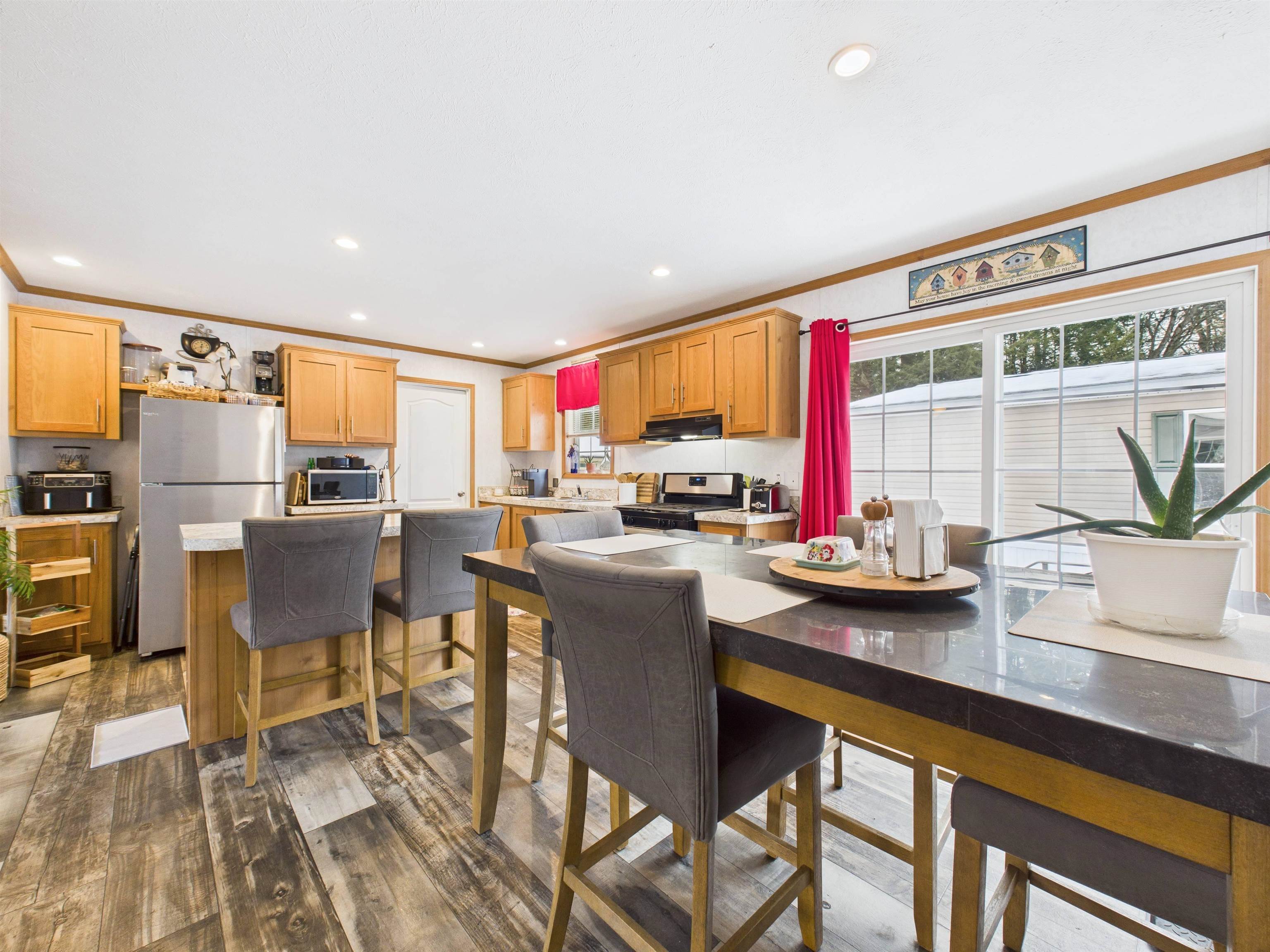 67 Oriole Avenue Property Photo 10