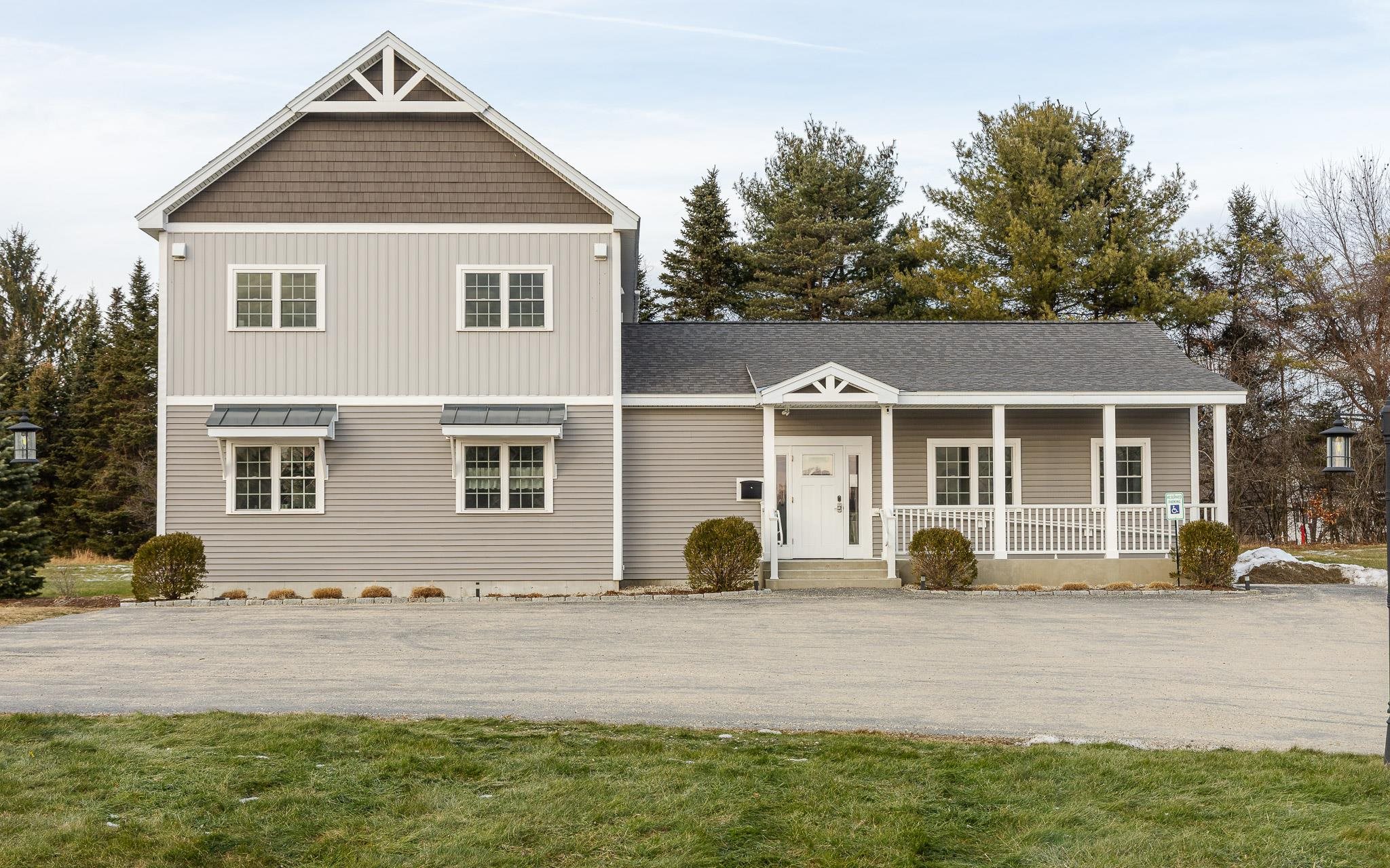 60 Dearborn Circle Property Photo 2