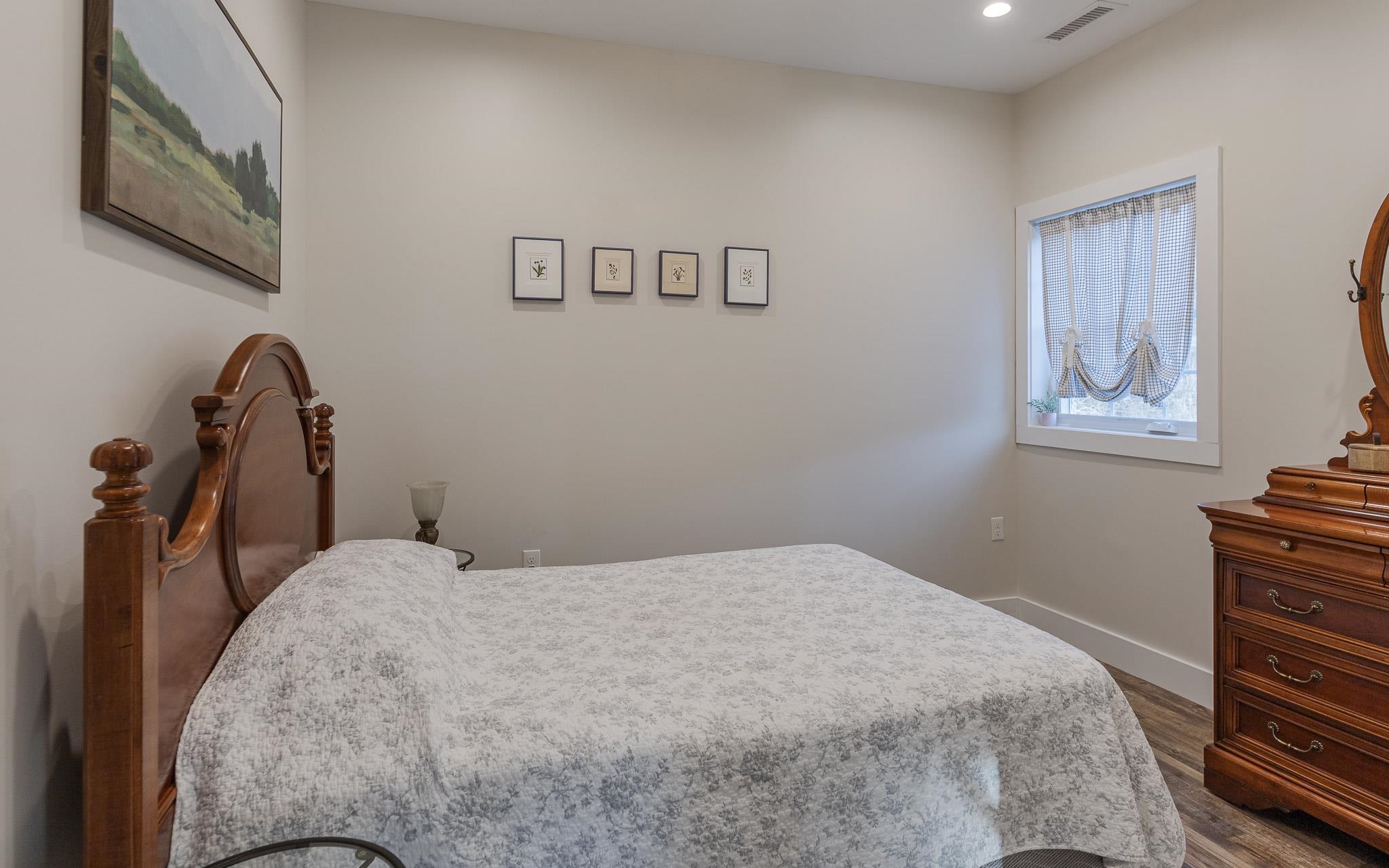 60 Dearborn Circle Property Photo 37