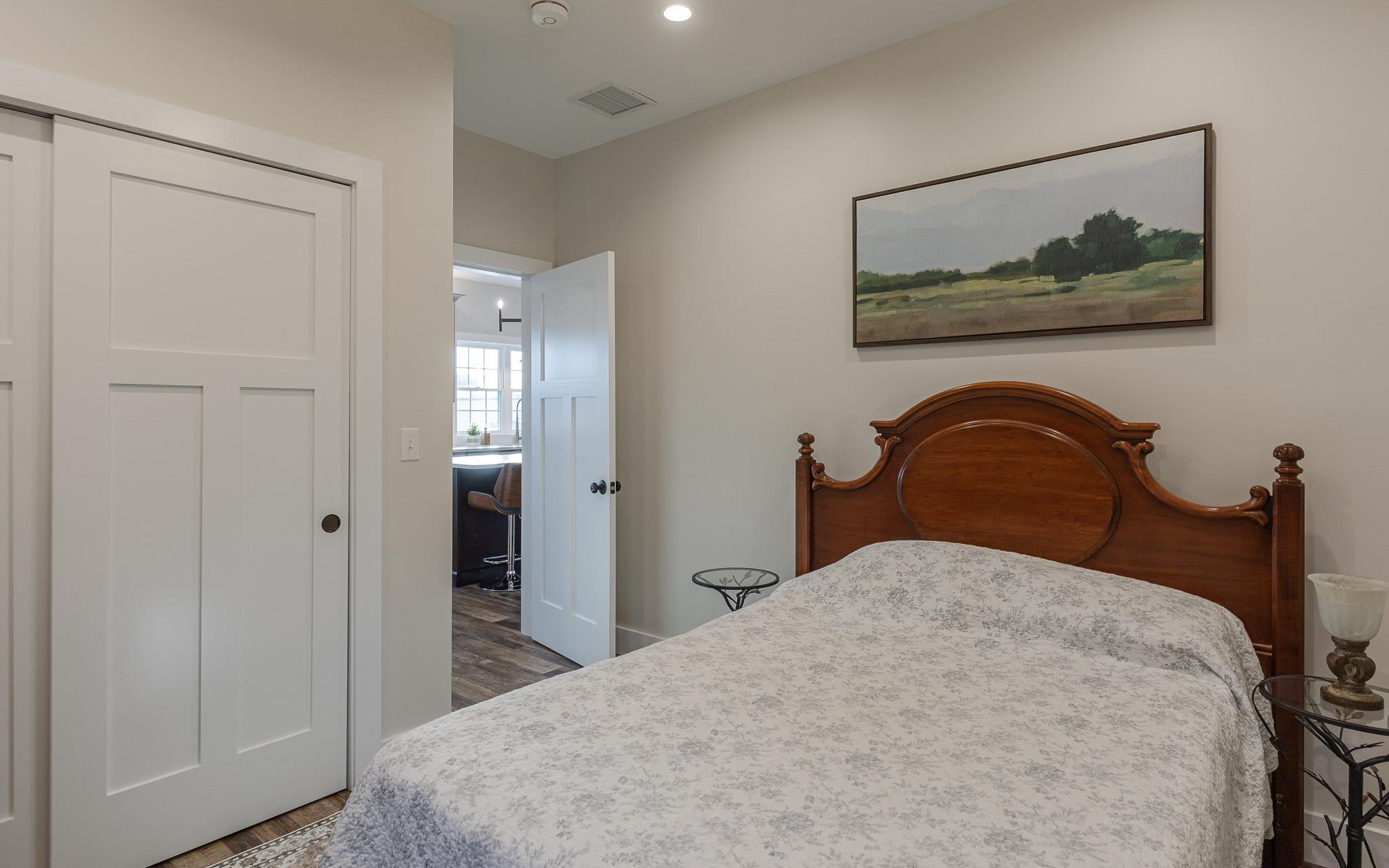 60 Dearborn Circle Property Photo 38