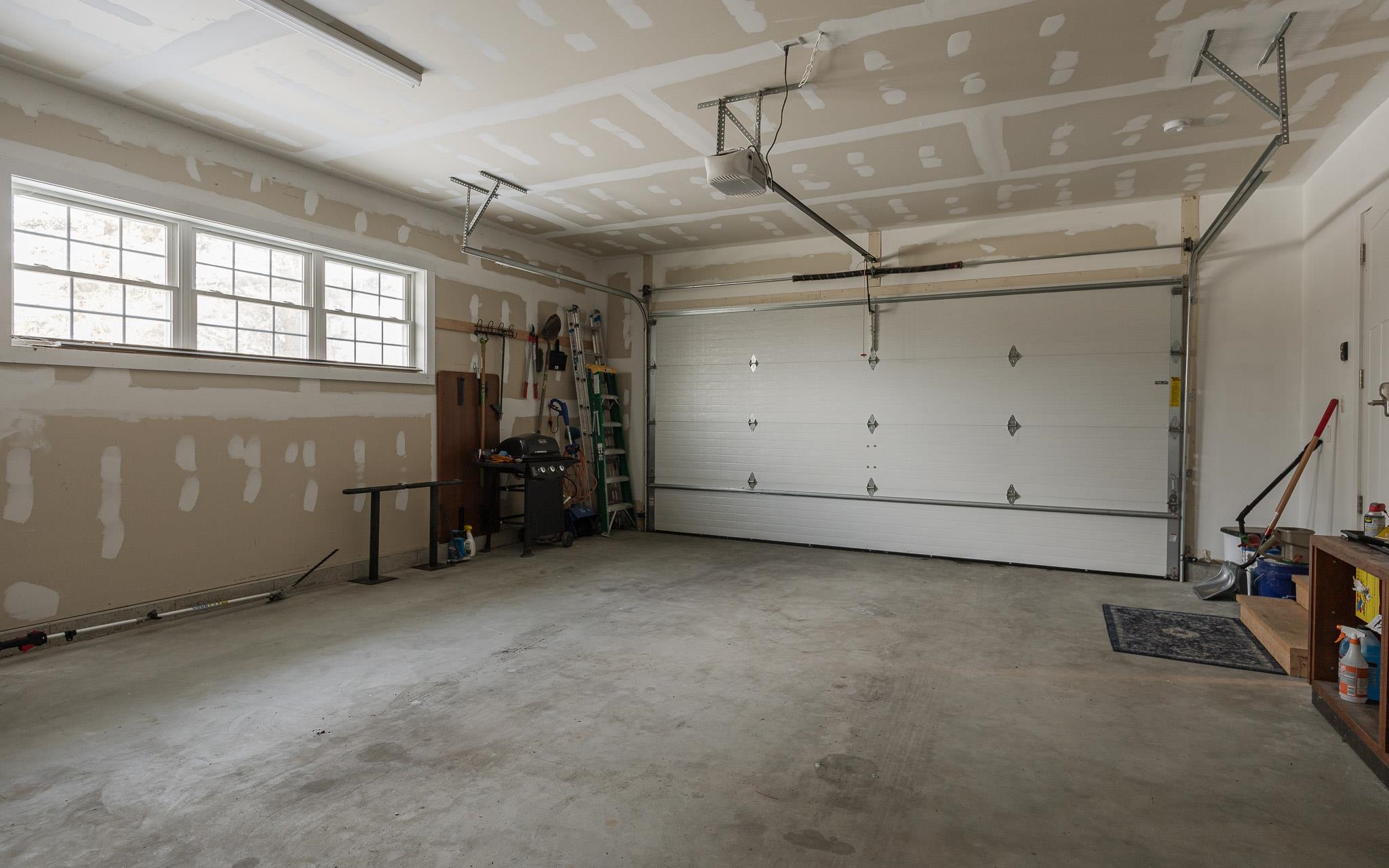 60 Dearborn Circle Property Photo 43